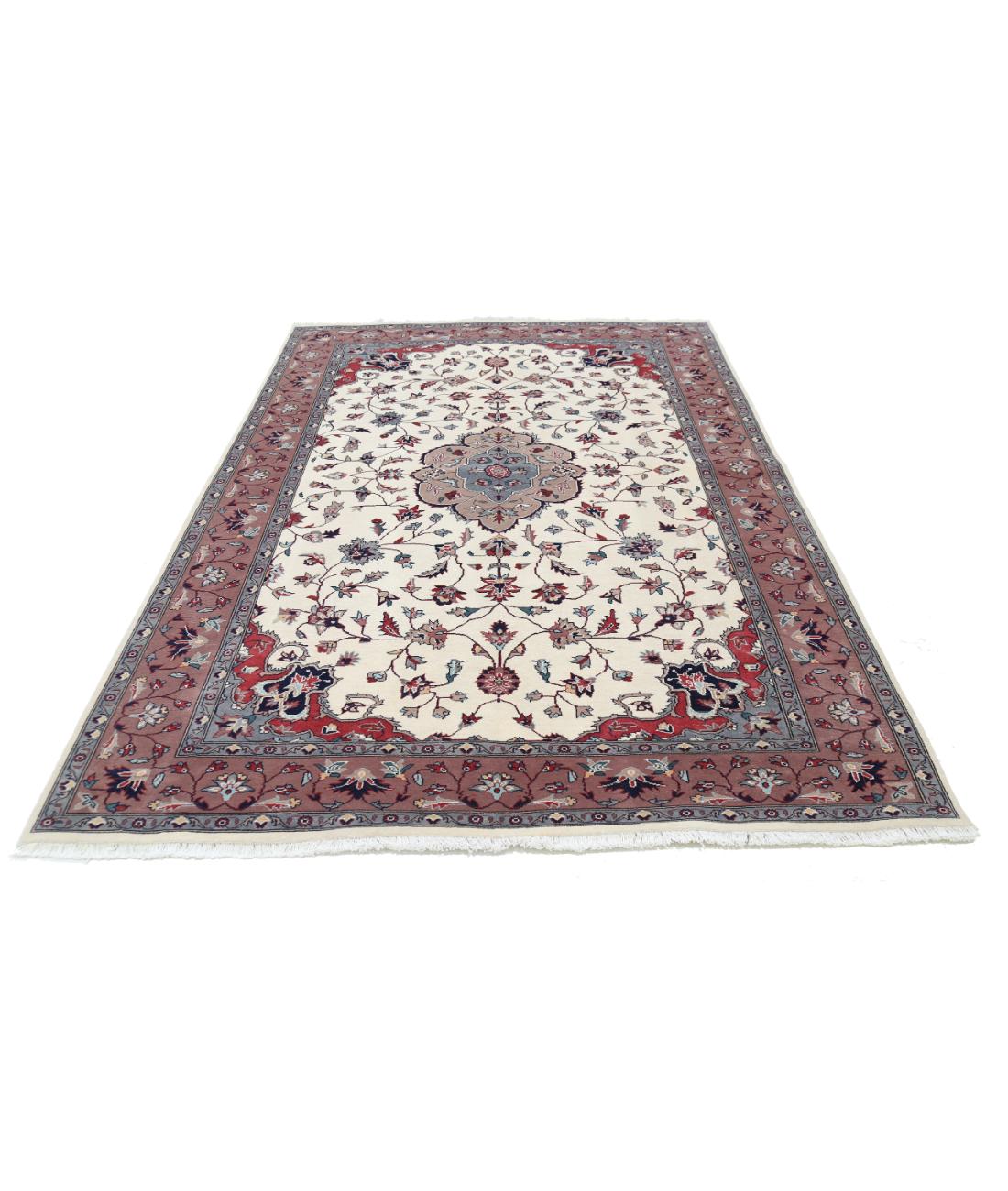 Hand Knotted Heritage Persian Style Wool Rug - 6'0'' x 9'0'' 6' 0" X 9' 0" (183 X 274) / Ivory / Taupe