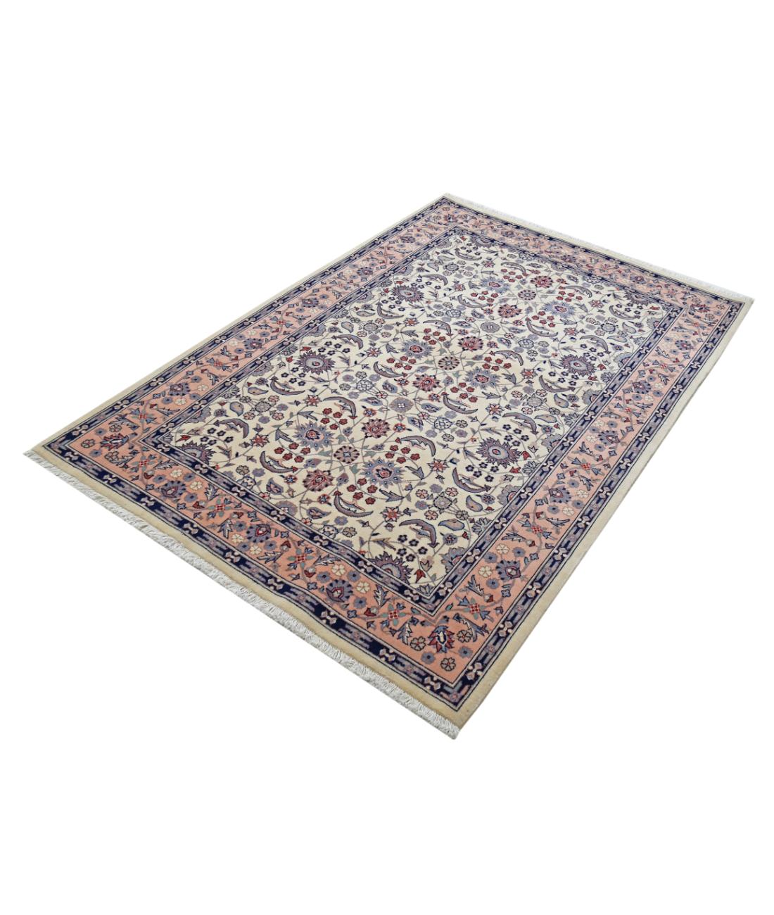Hand Knotted Heritage Persian Style Wool Rug - 4'1'' x 6'1'' 4' 1" X 6' 1" (124 X 185) / Ivory / Pink