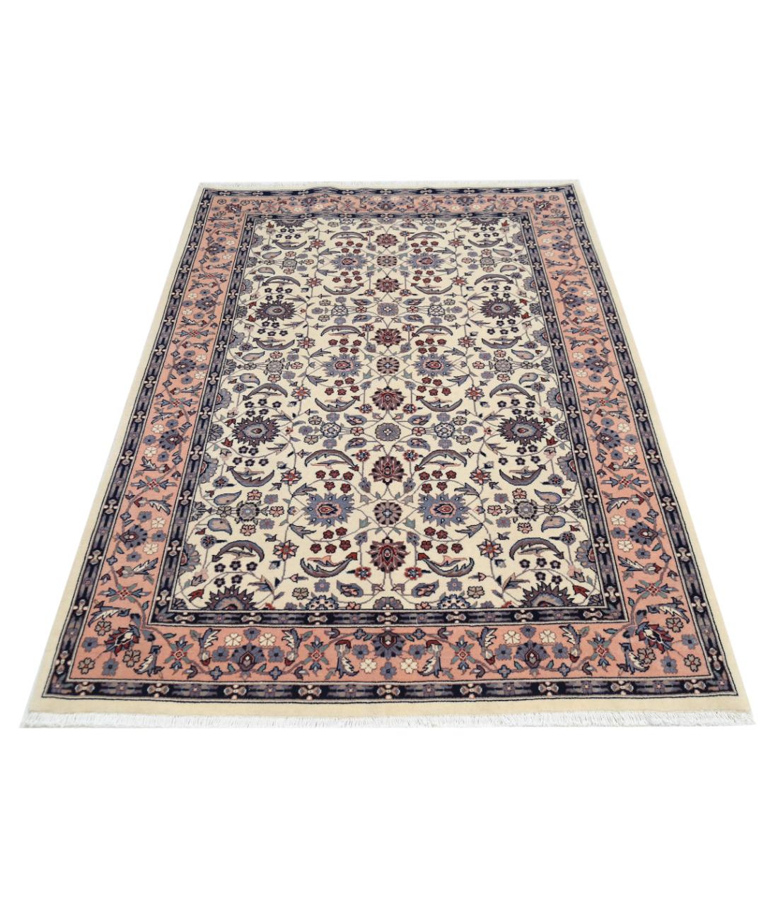 Hand Knotted Heritage Persian Style Wool Rug - 4'1'' x 6'1'' 4' 1" X 6' 1" (124 X 185) / Ivory / Pink