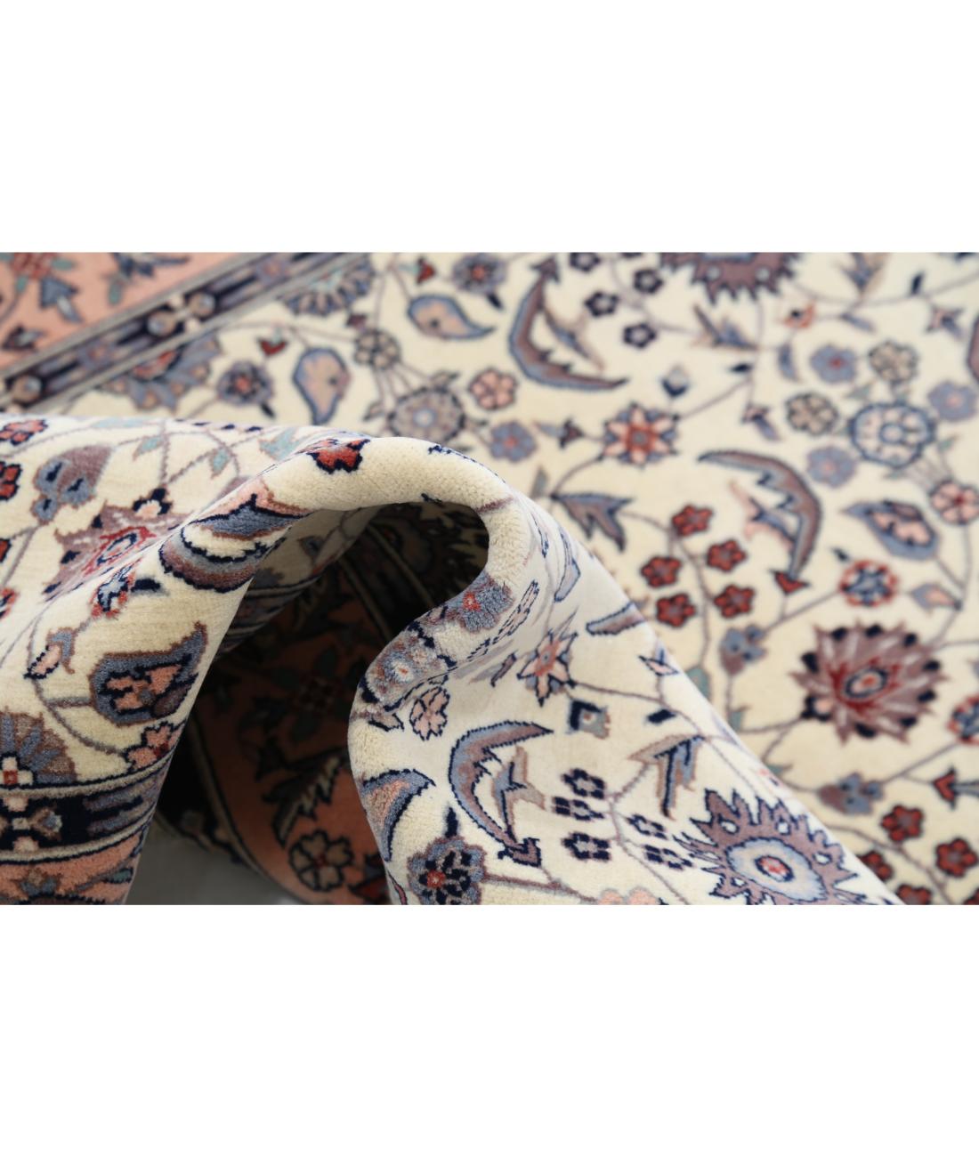 Hand Knotted Heritage Persian Style Wool Rug - 4'1'' x 6'1'' 4' 1" X 6' 1" (124 X 185) / Ivory / Pink