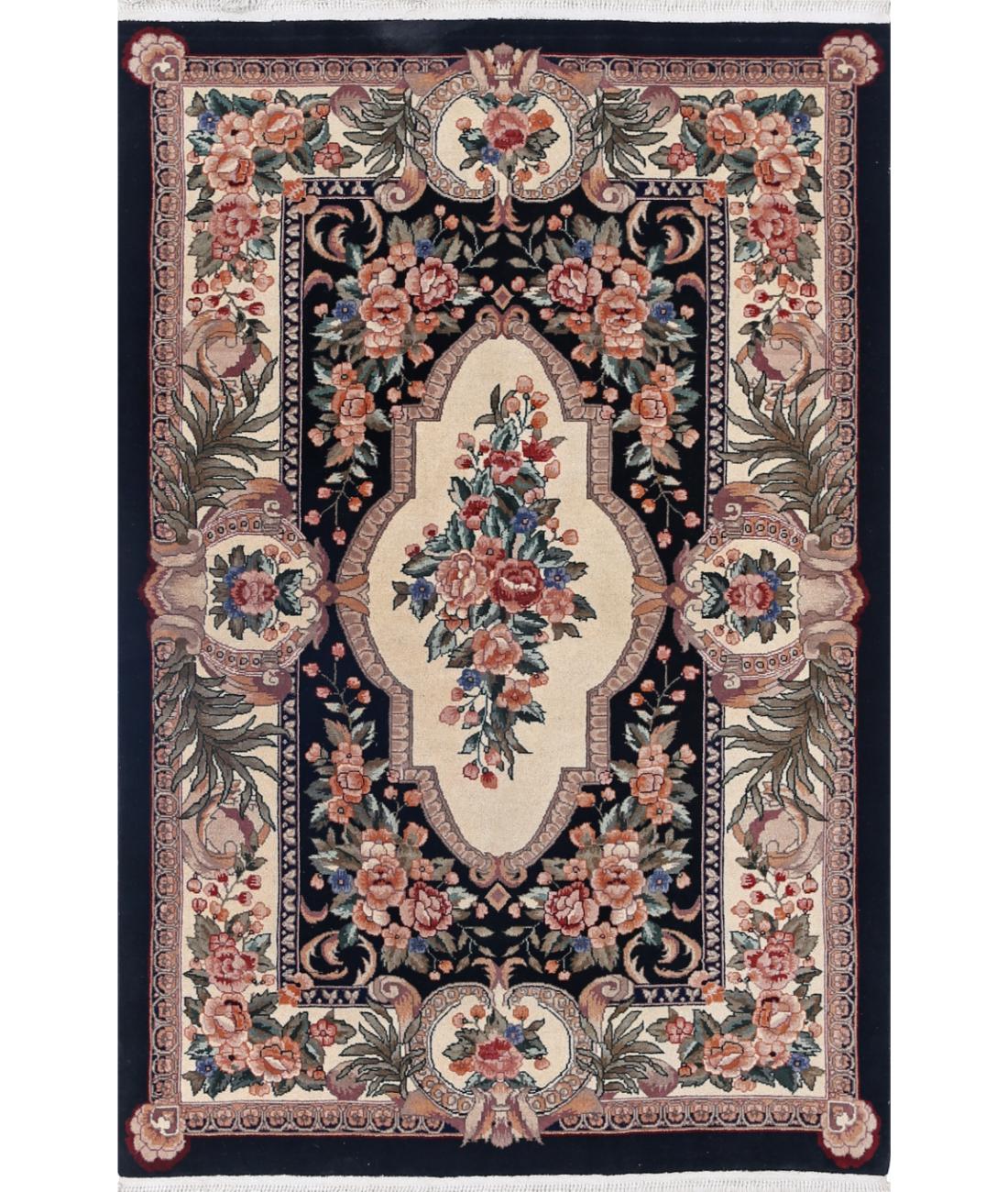 Hand Knotted Heritage Oriental  Wool Rug - 3'10'' x 5'10''