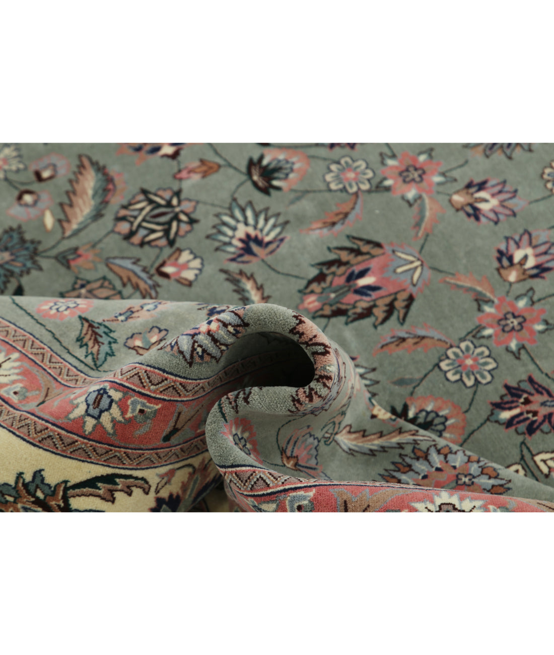 Hand Knotted Heritage Persian Style Wool Rug - 7'10'' x 10'0'' 7' 10" X 10' 0" (239 X 305) / Green / Ivory