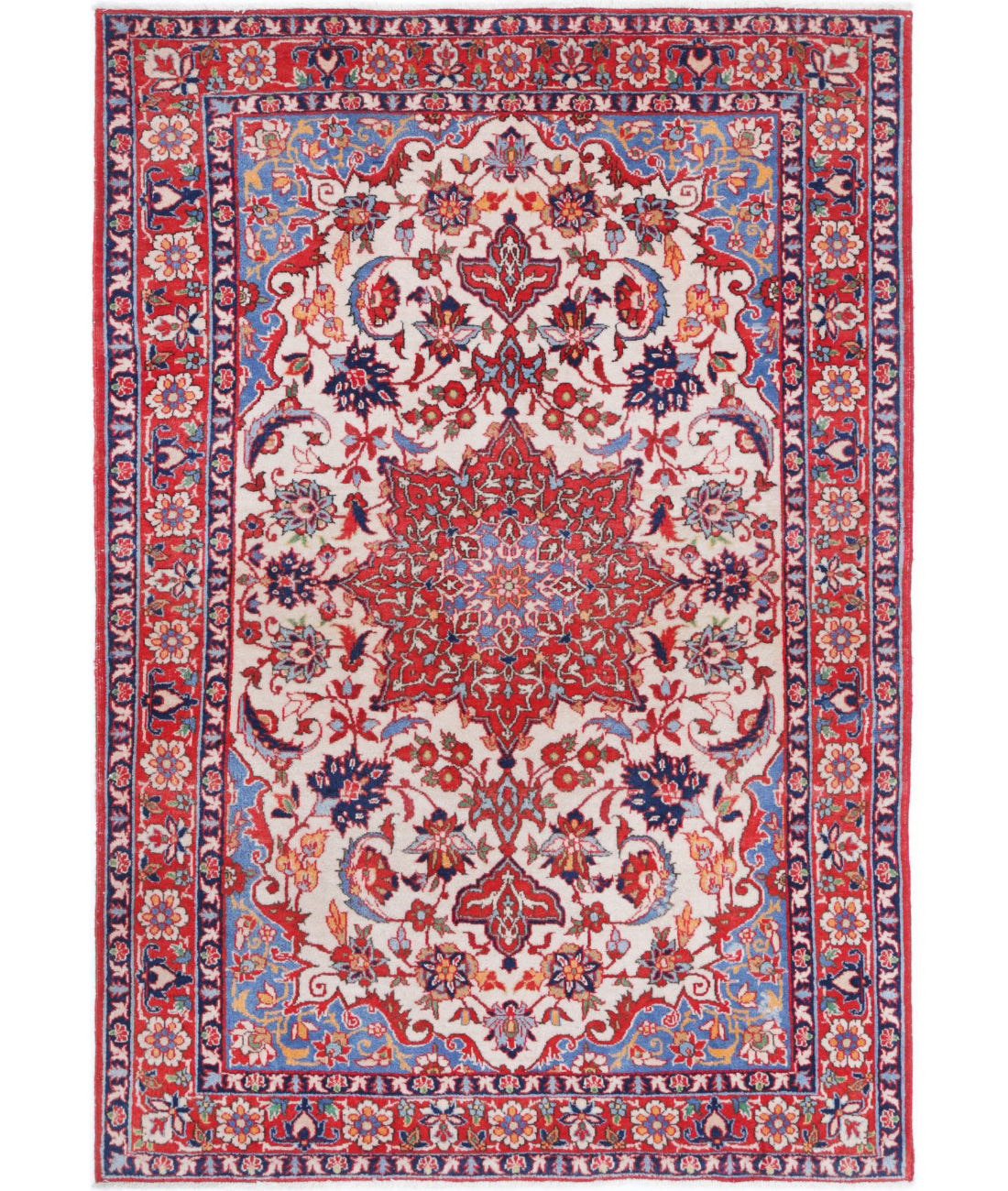 Hand Knotted Persian Isfahan Wool Rug - 3&#39;3&#39;&#39; x 4&#39;10&#39;&#39; 3&#39;3&#39;&#39; x 4&#39;10&#39;&#39; (98 X 145) / Ivory / Red