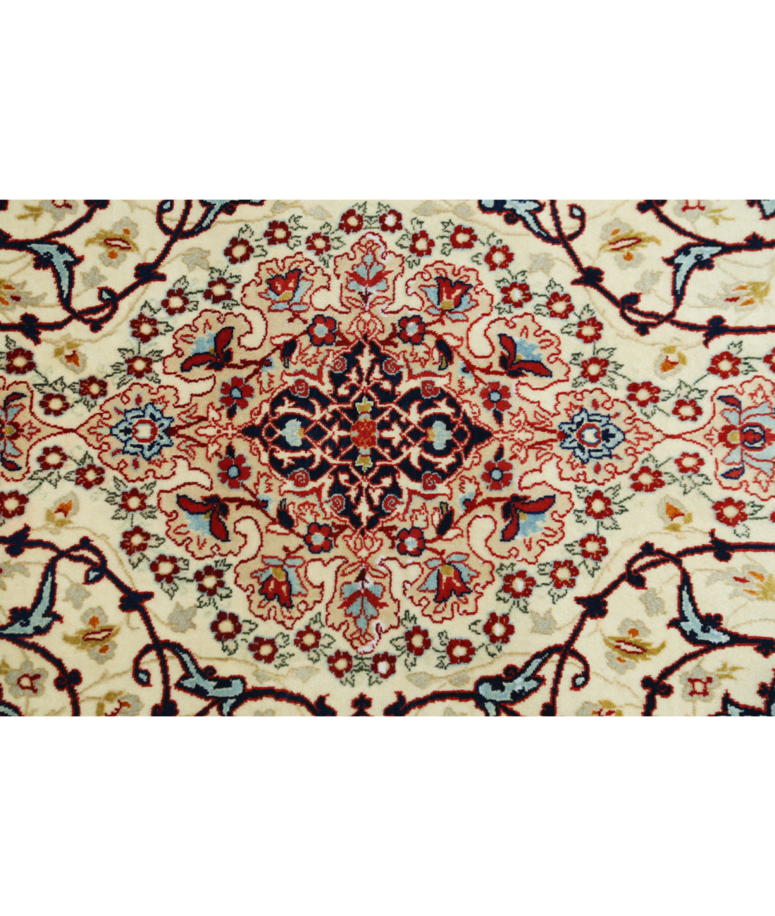 Hand Knotted Masterpiece Persian Isfahan Wool & Silk Rug - 3'7'' x 5'3'' 3'7'' x 5'3'' (108 X 158) / Ivory / Taupe