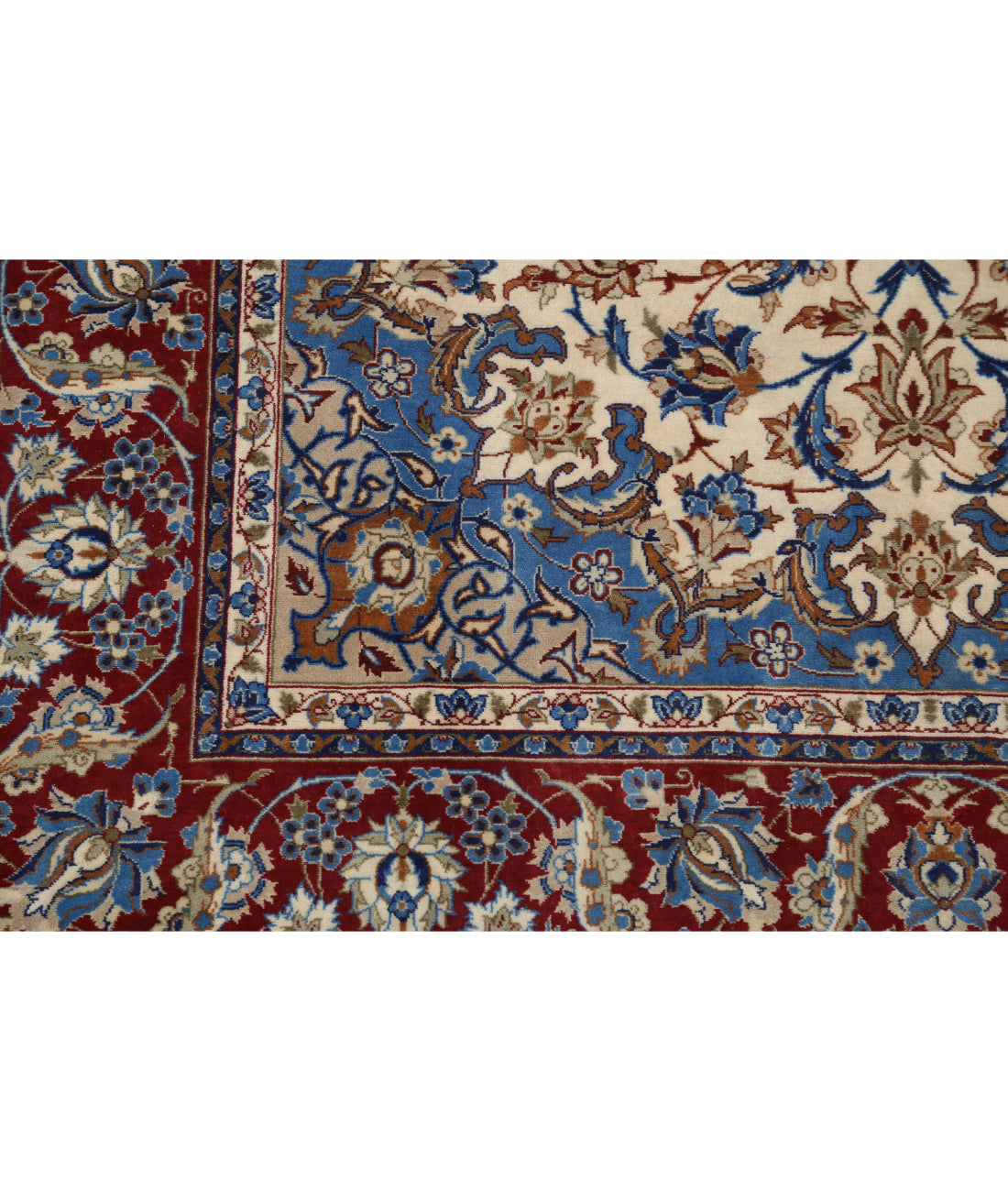 Hand Knotted Masterpiece Persian Isfahan Wool & Silk Rug - 3'7'' x 5'5'' 3'7'' x 5'5'' (108 X 163) / Ivory / Red