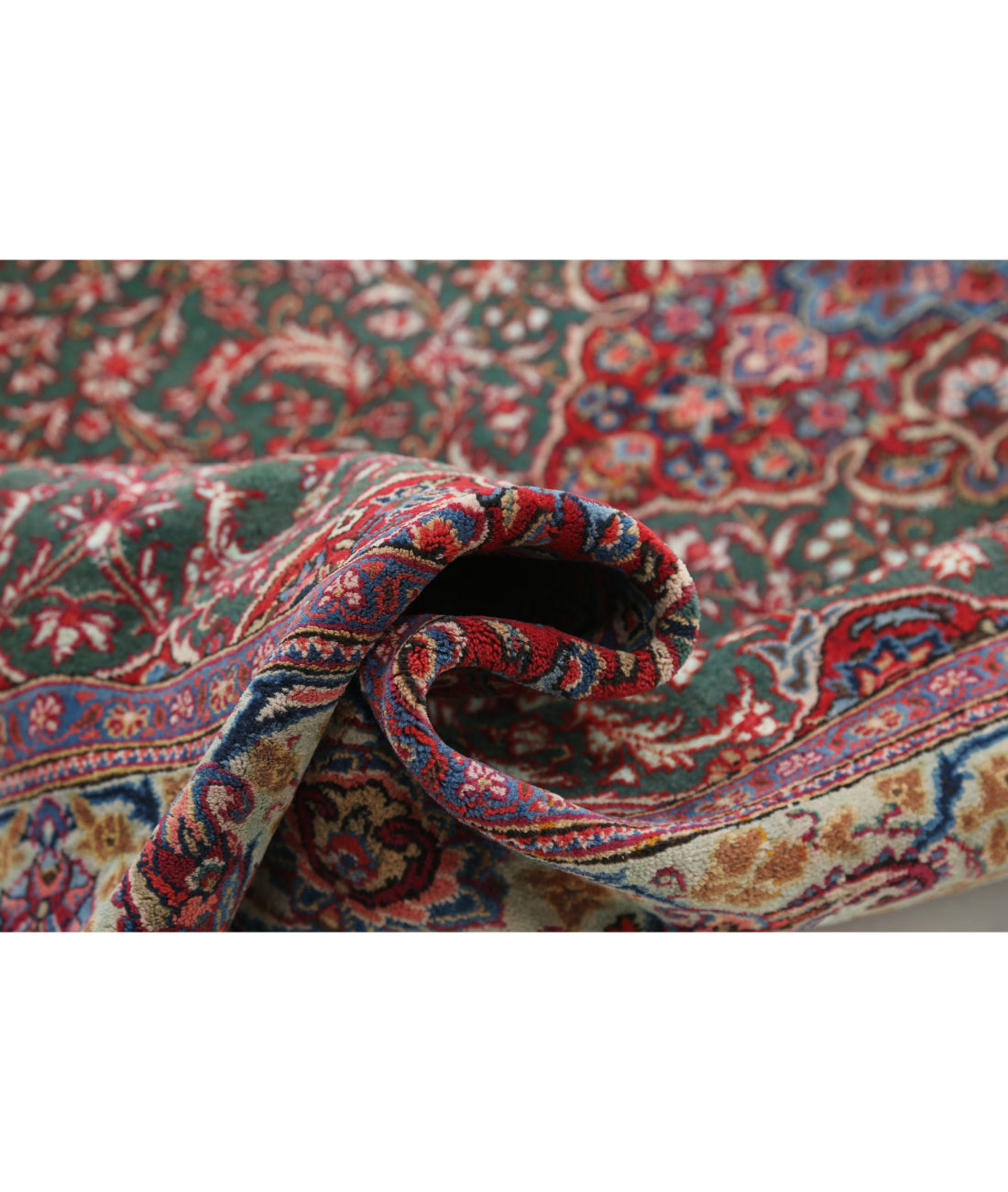 Hand Knotted Antique Persian Kashan Fine Wool & Silk Rug - 4'1'' x 6'9'' 4'1'' x 6'9'' (123 X 203) / Green / Multi