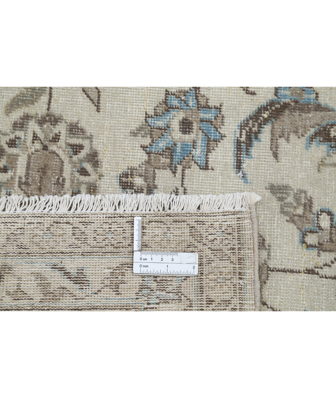Hand Knotted Vintage Persian Kashan Wool Rug - 9'7'' x 13'1'' 9'7'' x 13'1'' (288 X 393) / Ivory / Taupe