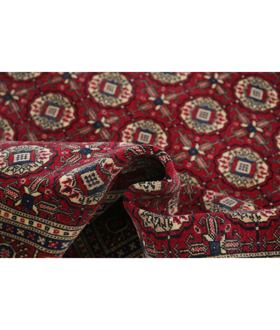 Hand Knotted Vintage Turkish Kayseri Wool Rug - 6'6'' x 9'5'' 6'6'' x 9'5'' (195 X 283) / Red / Blue