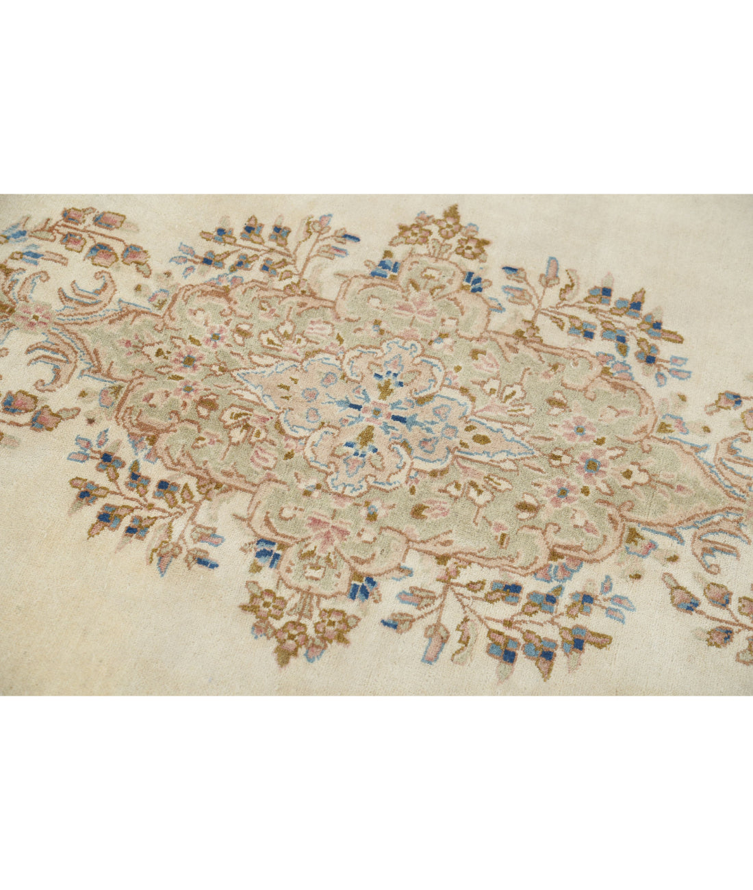 Hand Knotted Persian Kerman Wool Rug - 5'11'' x 8'8'' 5'11'' x 8'8'' (178 X 260) / Beige / Blue