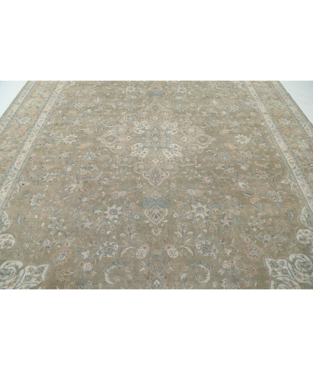 Hand Knotted Vintage Persian Sarouk Wool Rug - 10'6'' x 12'10'' 10'6'' x 12'10'' (315 X 385) / Green / Peach