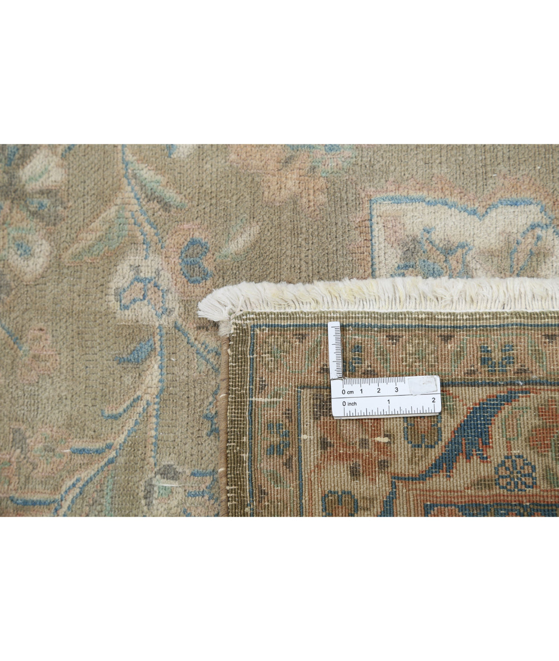 Hand Knotted Vintage Persian Sarouk Wool Rug - 10'6'' x 12'10'' 10'6'' x 12'10'' (315 X 385) / Green / Peach