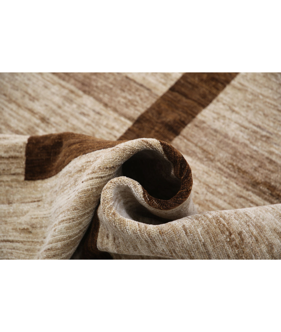 Hand Knotted Modcar Wool Rug - 5'7'' x 7'5'' 5'7'' x 7'5'' (168 X 223) / Brown / Brown