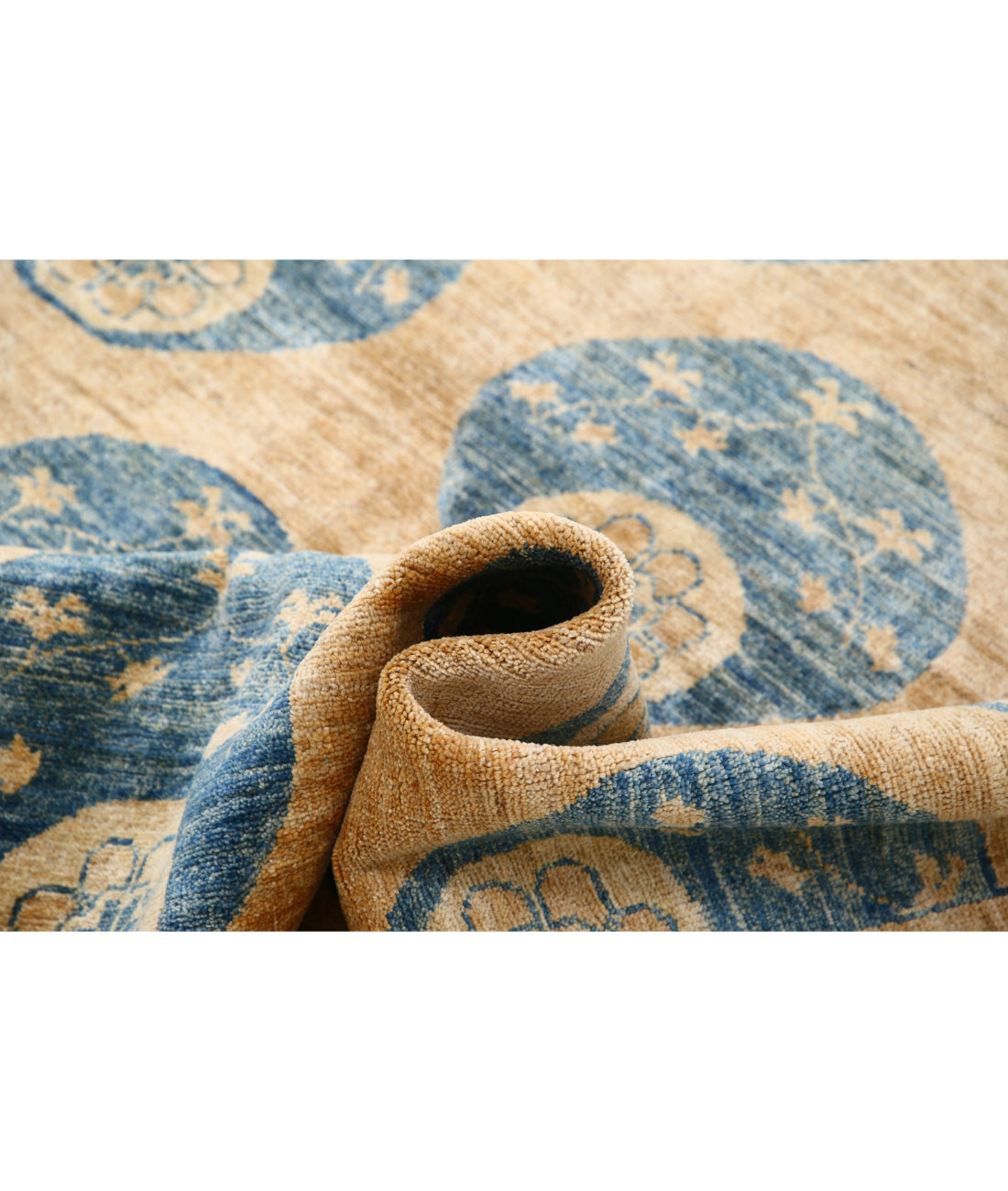 Hand Knotted Modcar Wool Rug - 4'9'' x 6'3''