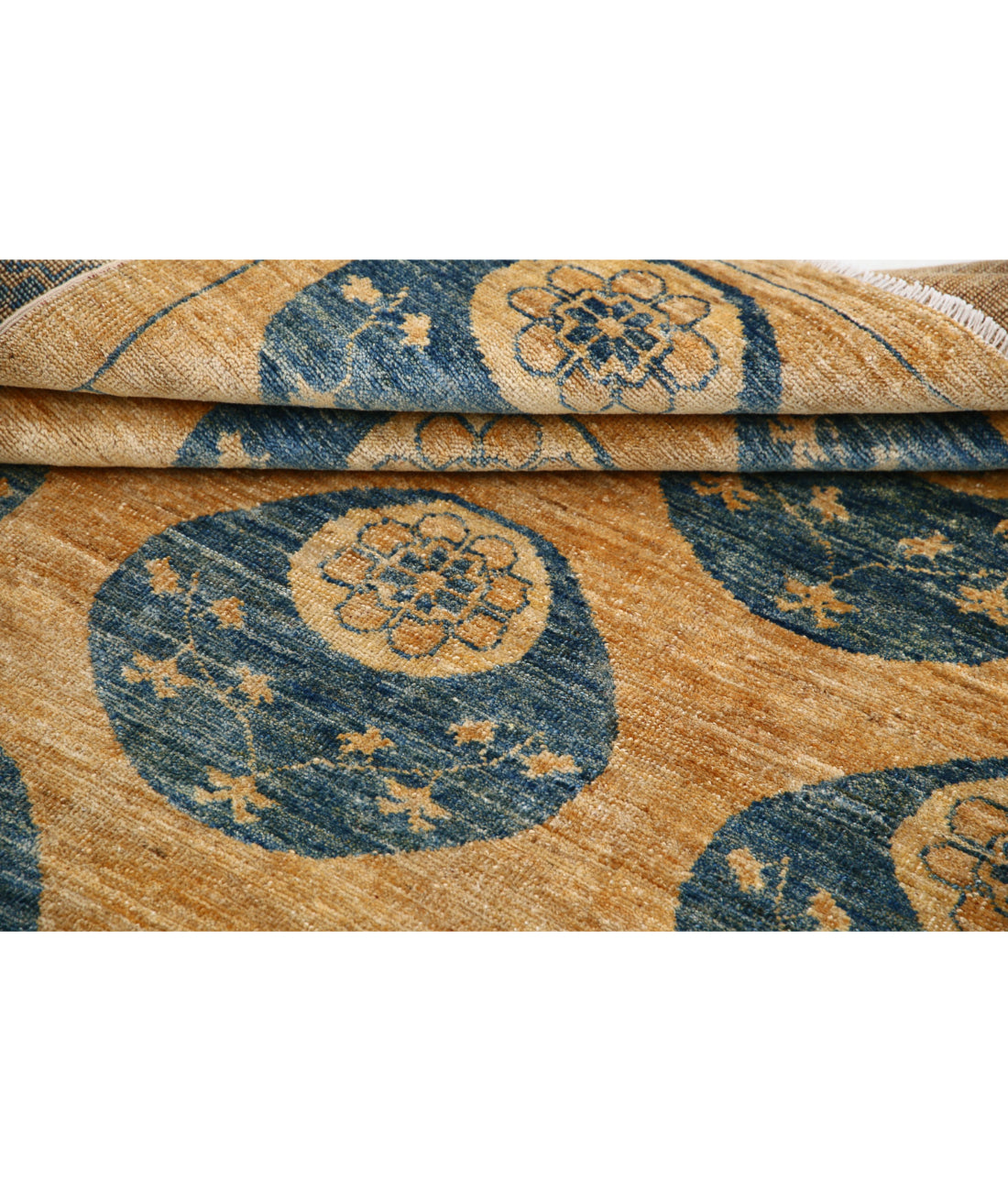 Hand Knotted Modcar Wool Rug - 4'9'' x 6'3''