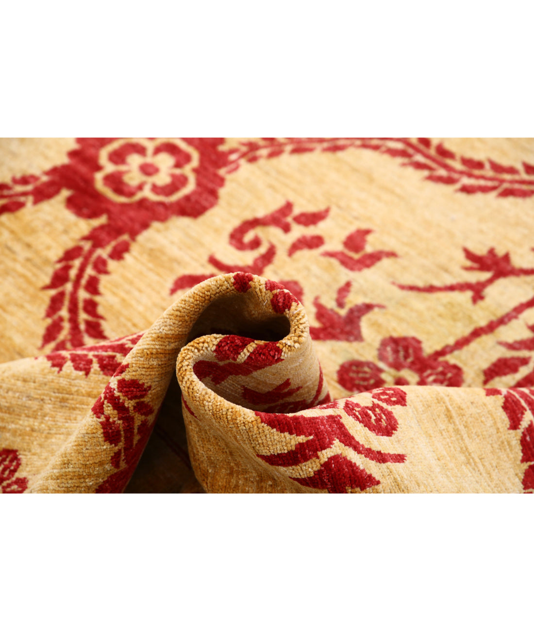 Hand Knotted Modcar Wool Rug - 9'9'' x 14'0'' 9'9'' x 14'0'' (293 X 420) / Gold / Red
