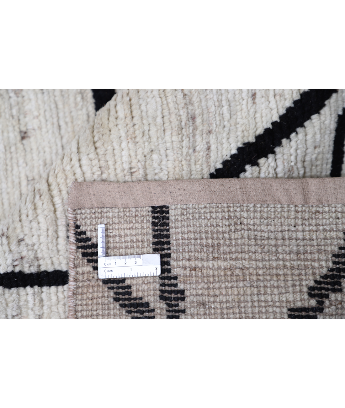 Hand Knotted Moroccan Wool Rug 5' 10" X 9' 4" 5' 10" X 9' 4" (178 X 284) / Ivory / Ivory