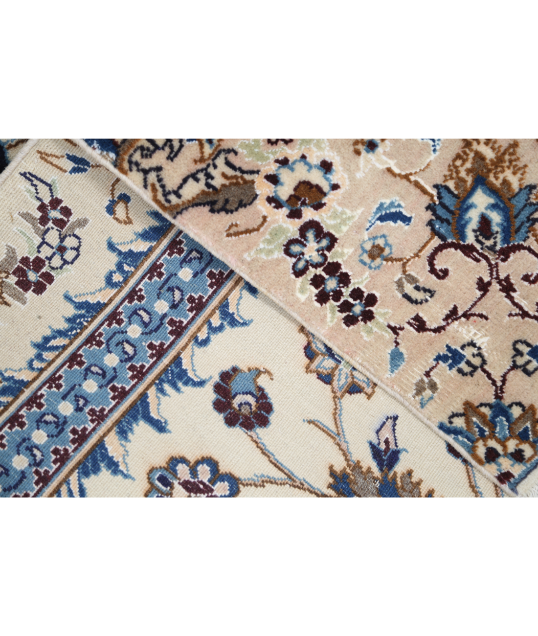 Hand Knotted Nain Wool & Silk Rug 3' 5" X 4' 10" 3' 5" X 4' 10" (104 X 147) / Ivory / Blue
