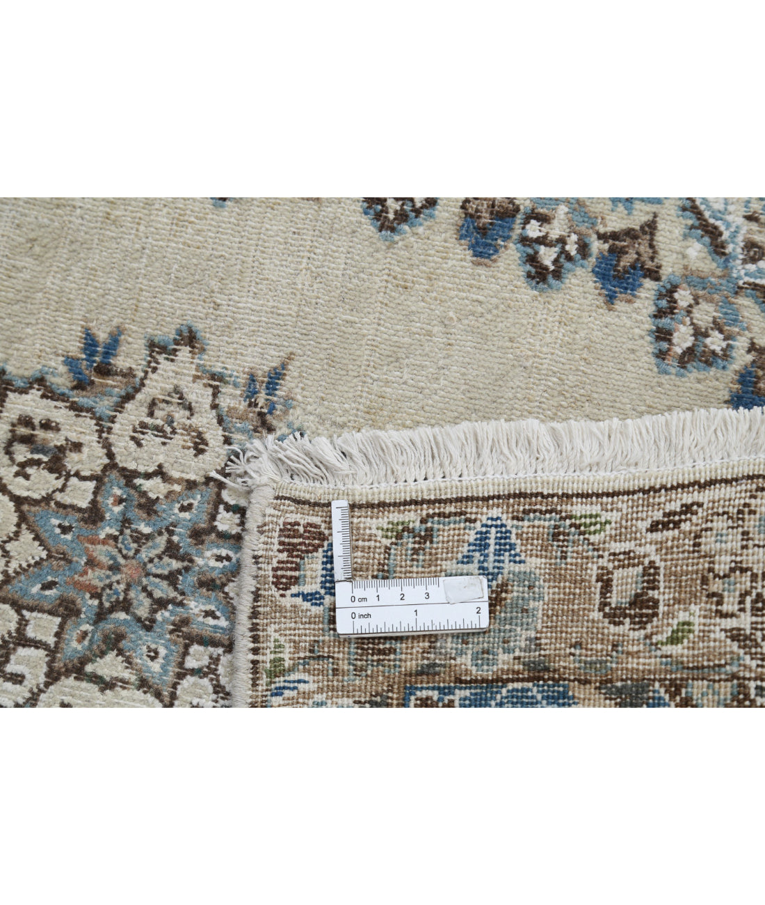 Hand Knotted Vintage Persian Nain Wool & Silk Rug - 1'11'' x 2'10'' 1'11'' x 2'10'' (58 X 85) / Ivory / Taupe