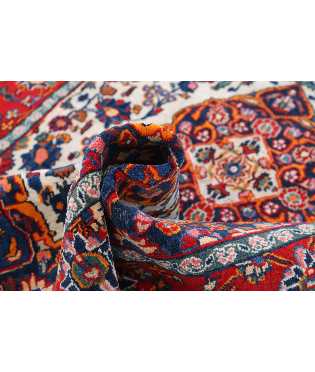 Hand Knotted Persian Navahand Wool Rug - 4'2'' x 6'8'' 4'2'' x 6'8'' (125 X 200) / Ivory / Red