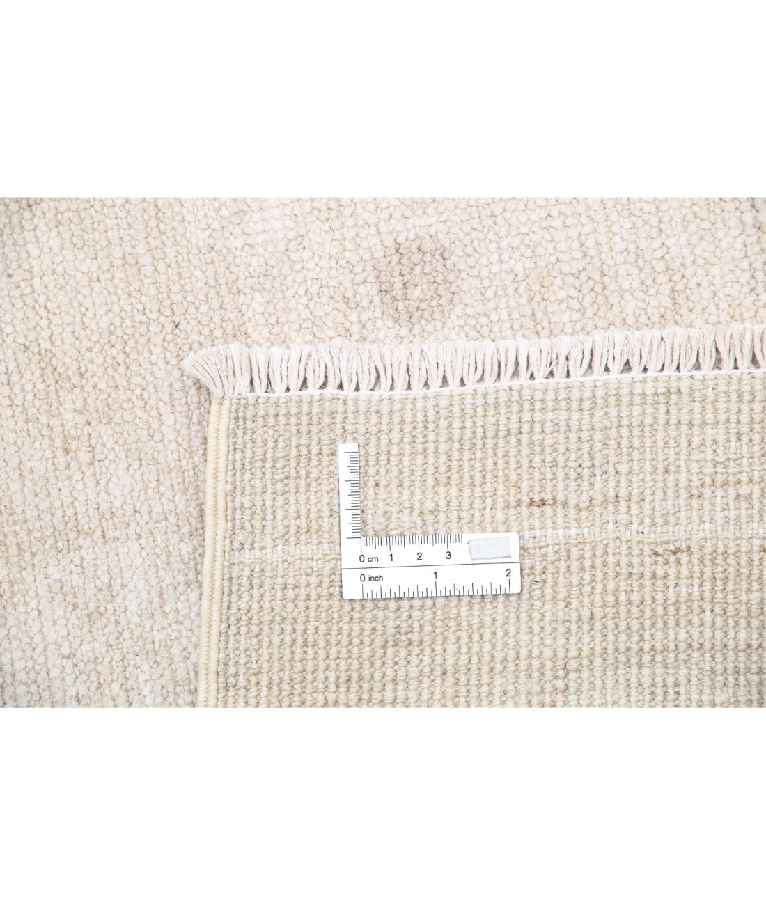 Hand Knotted Oushak Wool Rug - 7'11'' x 9'5'' 7'11'' x 9'5'' (238 X 283) / Ivory / Taupe