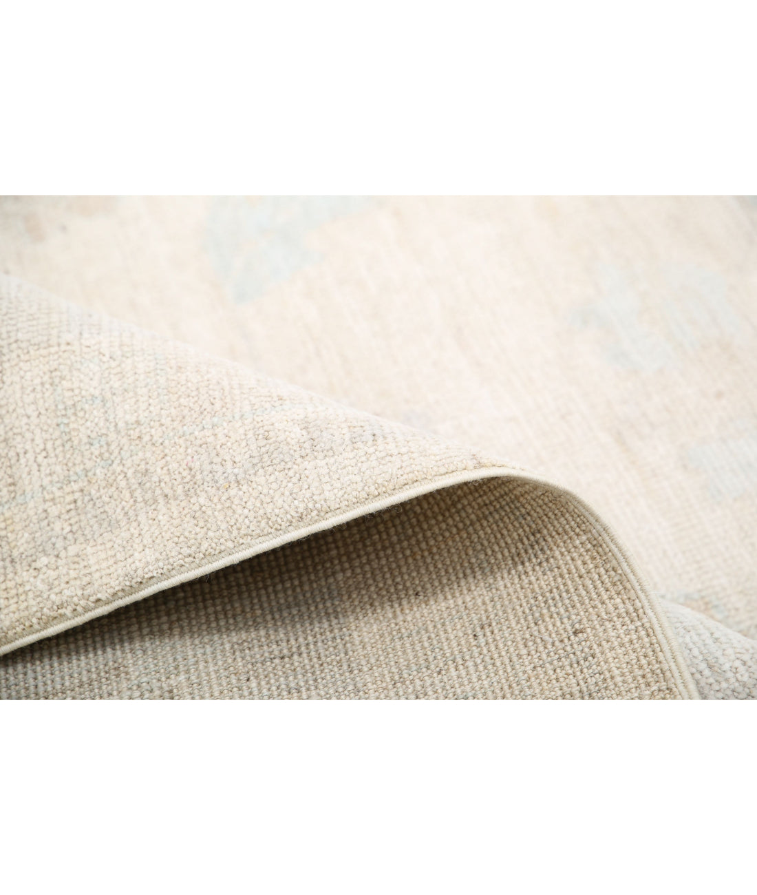 Hand Knotted Oushak Wool Rug - 8'1'' x 10'0'' 8'1'' x 10'0'' (243 X 300) / Ivory / Grey