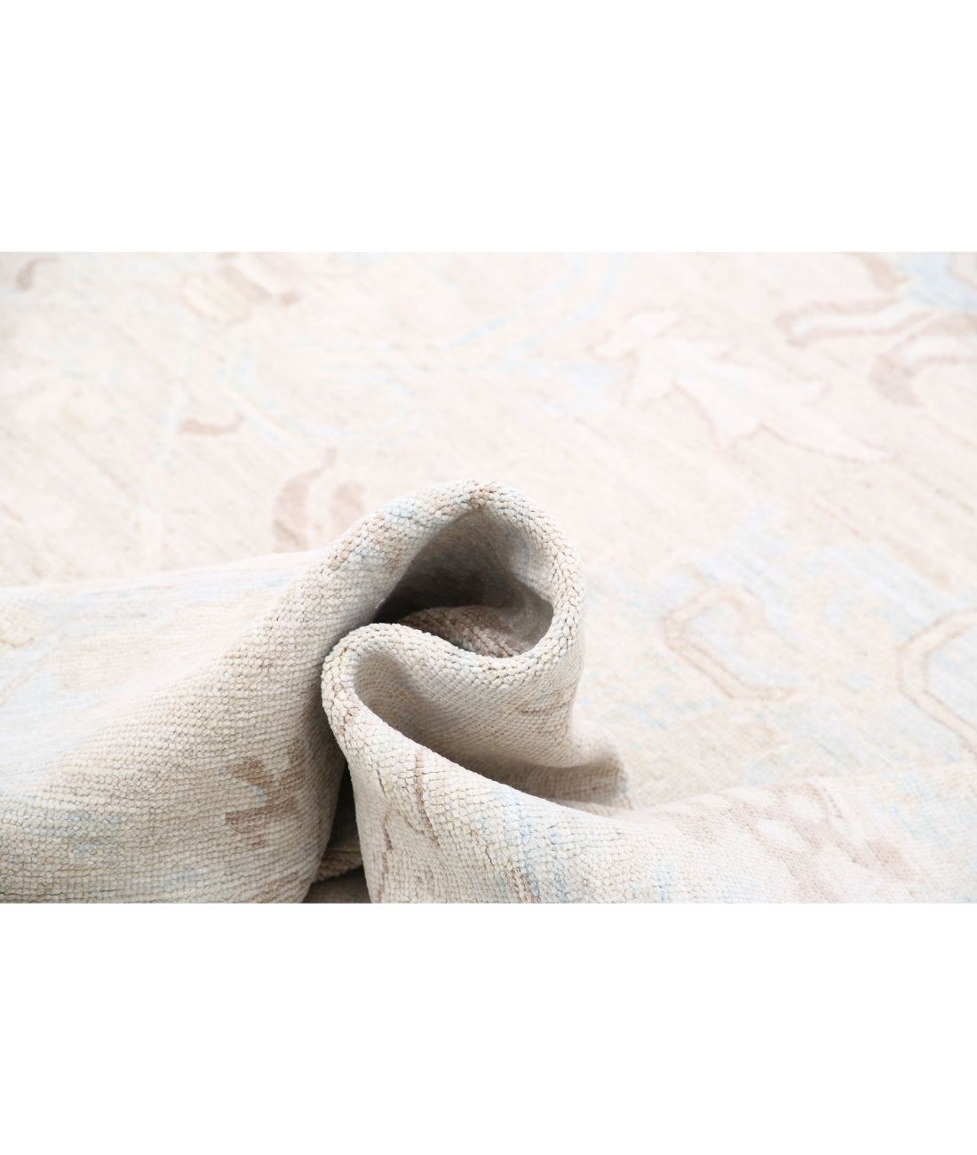 Hand Knotted Oushak Wool Rug - 8'8'' x 11'7'' 8'8'' x 11'7'' (260 X 348) / Ivory / Blue