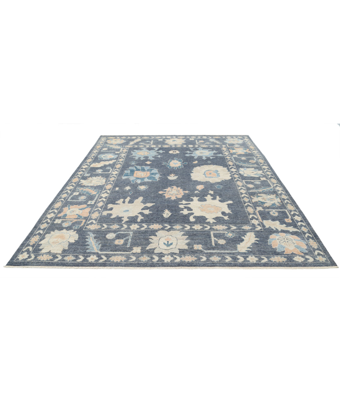 Hand Knotted Oushak Wool Rug - 8'1'' x 9'9'' 8'1'' x 9'9'' (243 X 293) / Grey / Ivory