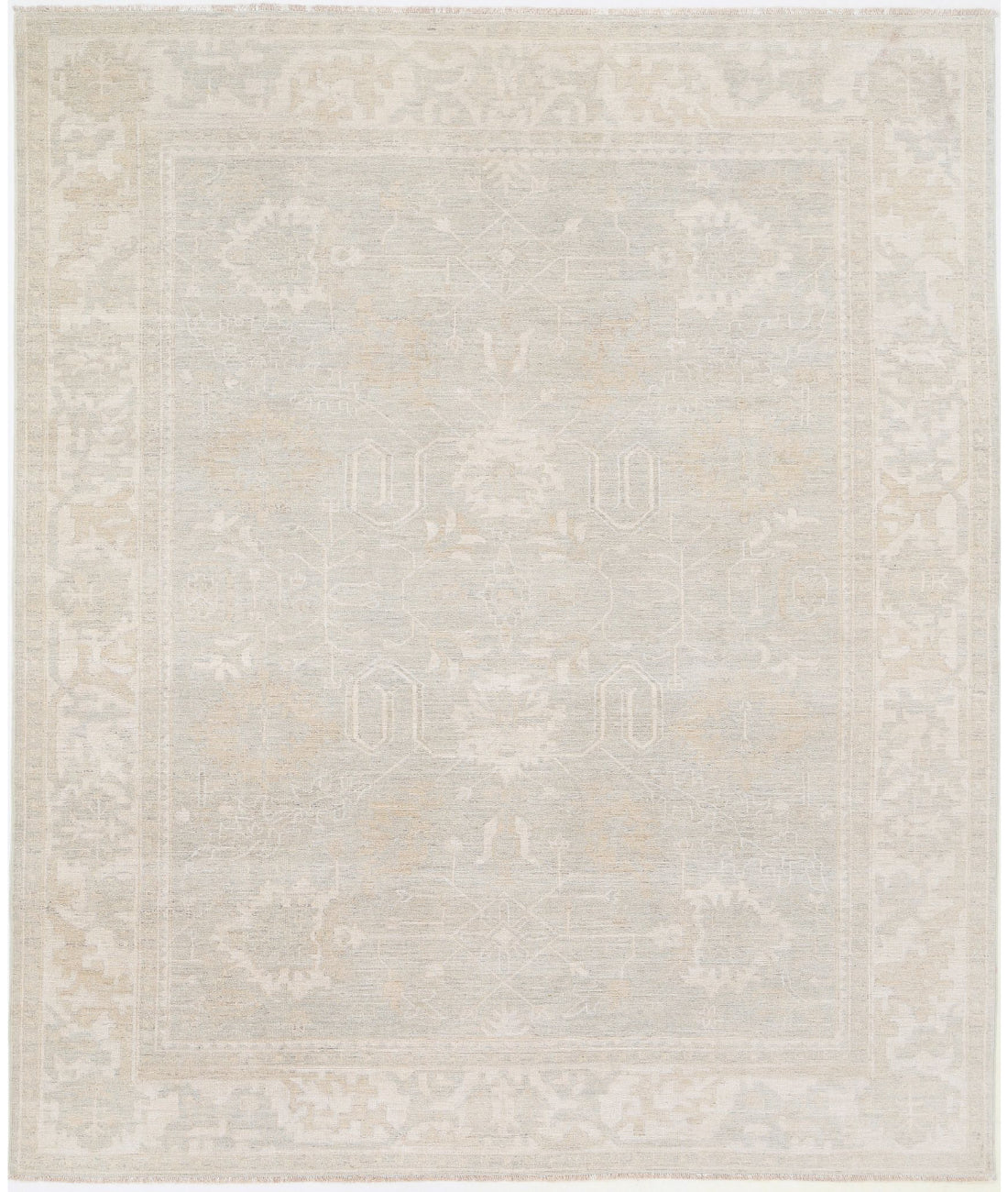 Hand Knotted Oushak Wool Rug - 8'1'' x 9'6'' 8'1'' x 9'6'' (243 X 285) / Grey / Ivory