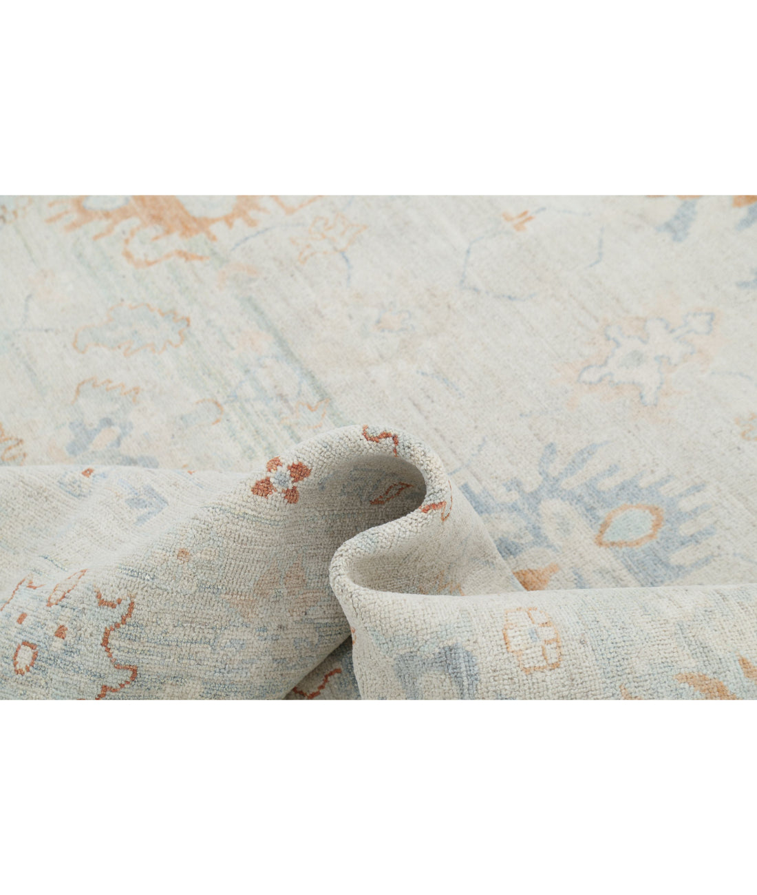 Hand Knotted Oushak Wool Rug - 8'1'' x 10'2'' 8'1'' x 10'2'' (243 X 305) / Silver / Silver