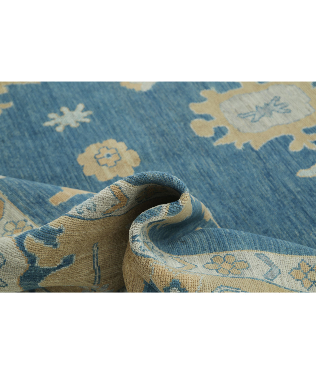 Hand Knotted Oushak Wool Rug - 9'10'' x 13'8'' 9'10'' x 13'8'' (295 X 410) / Blue / Taupe