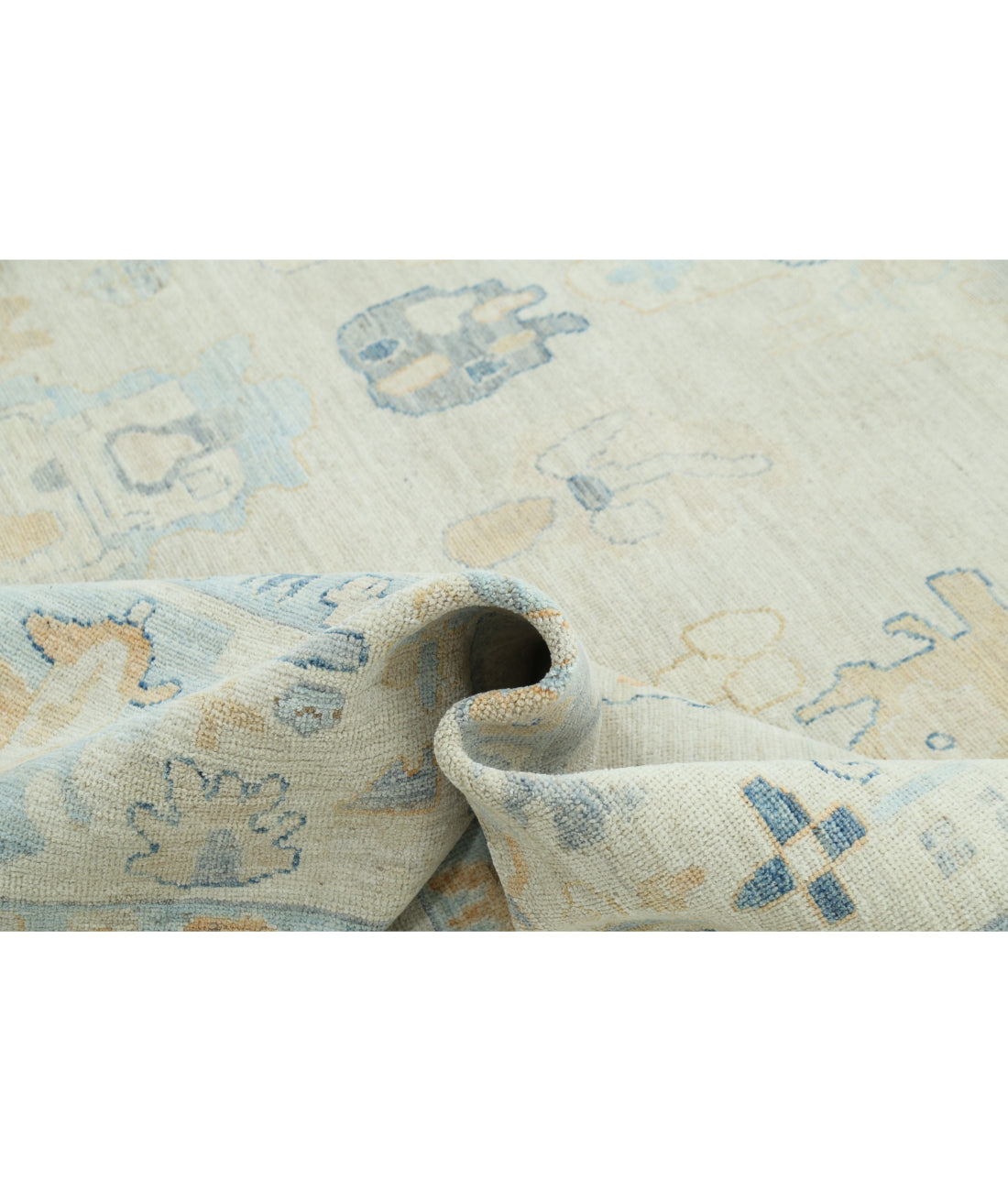 Hand Knotted Oushak Wool Rug - 9'11'' x 13'9'' 9'11'' x 13'9'' (298 X 413) / Ivory / Ivory