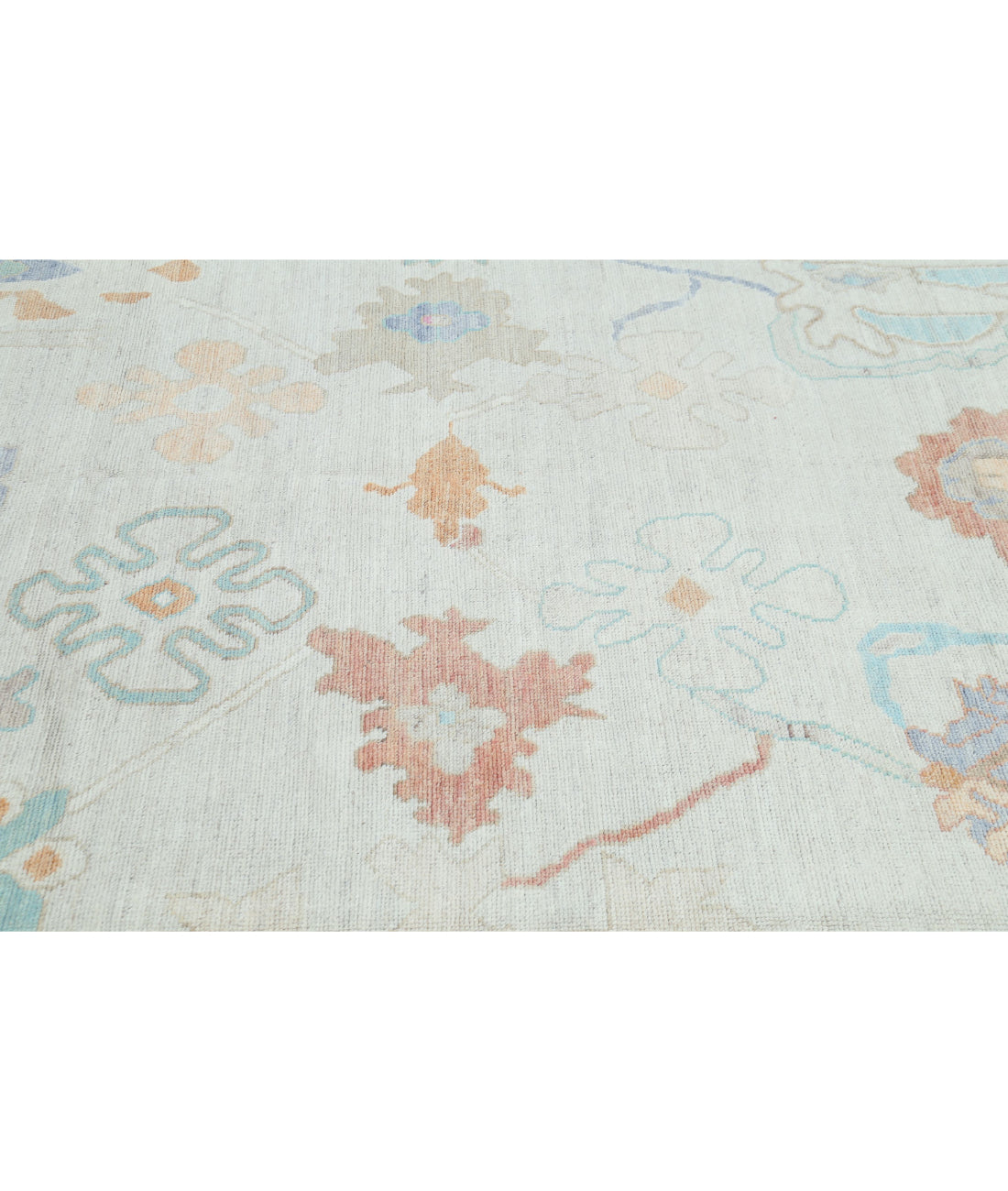Hand Knotted Oushak Wool Rug - 9'0'' x 11'11'' 9'0'' x 11'11'' (270 X 358) / Silver / Ivory