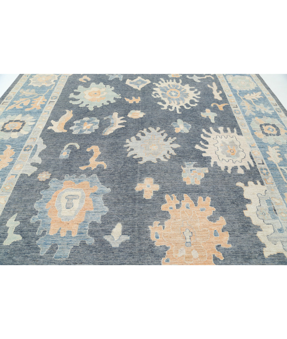 Hand Knotted Oushak Wool Rug - 10'2'' x 13'8'' 10'2'' x 13'8'' (305 X 410) / Grey / Blue