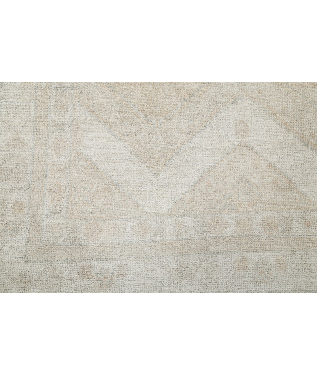 Hand Knotted Oushak Wool Rug - 6'2'' x 8'10'' 6'2'' x 8'10'' (185 X 265) / Taupe / Ivory