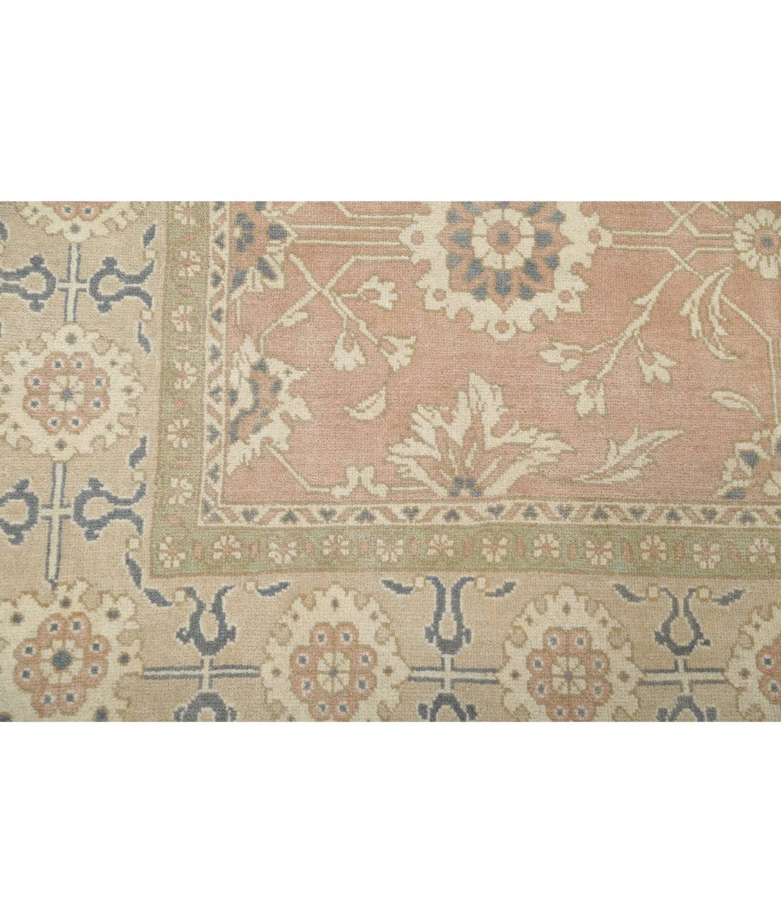 Hand Knotted Turkish Oushak Wool Rug - 6'10'' x 8'5'' 6'10'' x 8'5'' (205 X 253) / Peach / Taupe