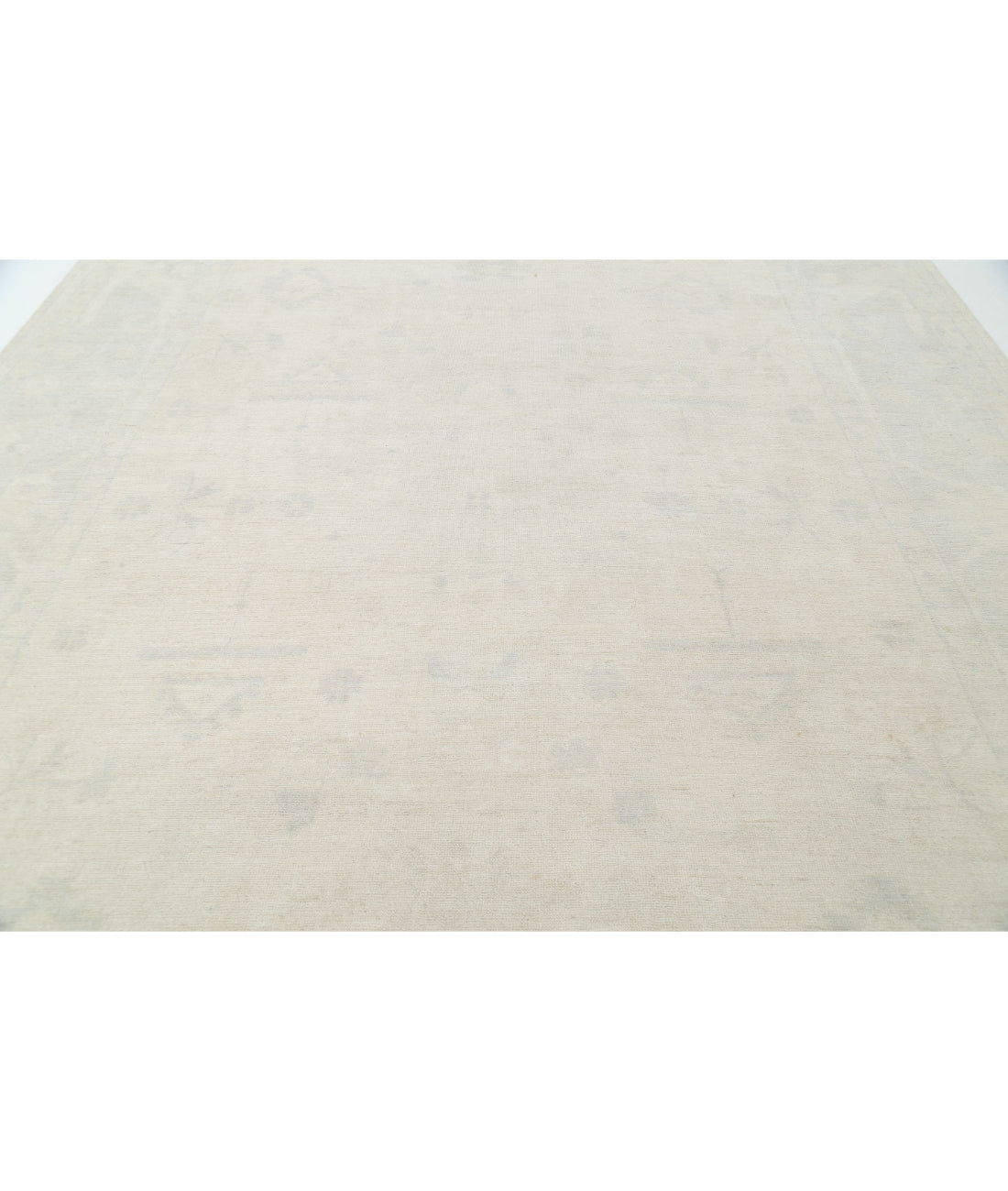 Hand Knotted Oushak Wool Rug - 10'6'' x 13'11'' 10'6'' x 13'11'' (315 X 418) / Ivory / Grey