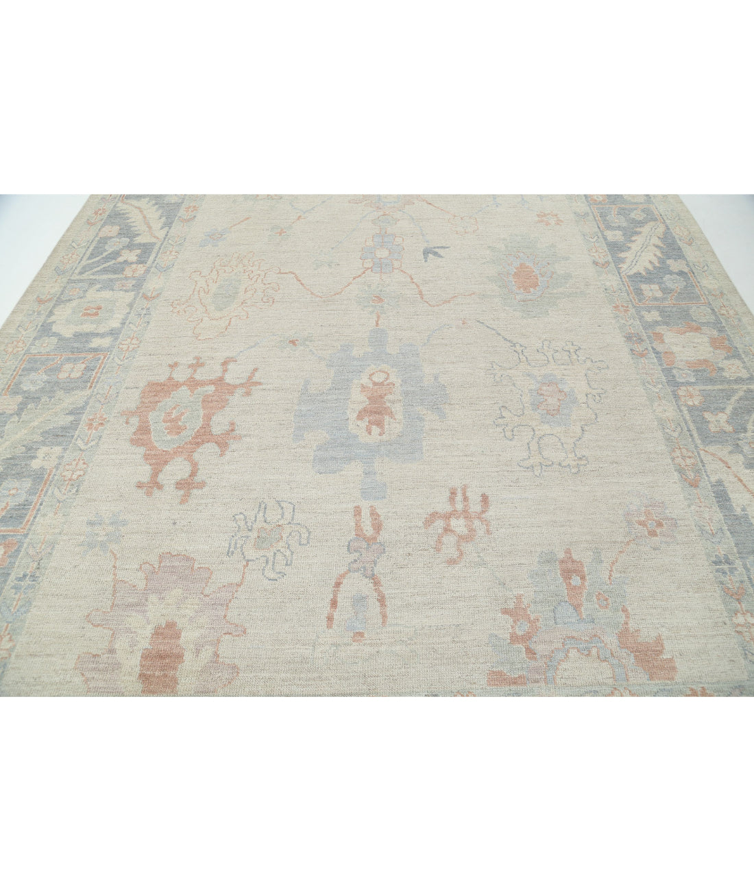 Hand Knotted Oushak Wool Rug - 9'0'' x 11'7'' 9'0'' x 11'7'' (270 X 348) / Silver / Grey