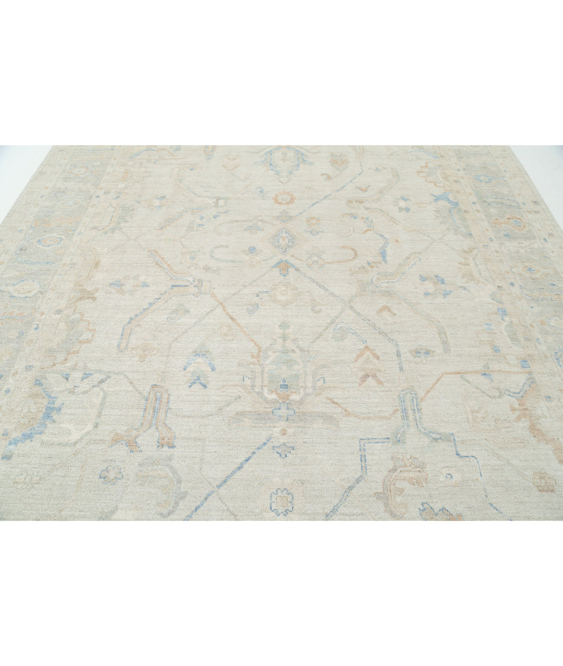 Hand Knotted Oushak Wool Rug - 9'0'' x 11'11'' 9'0'' x 11'11'' (270 X 358) / Silver / Grey