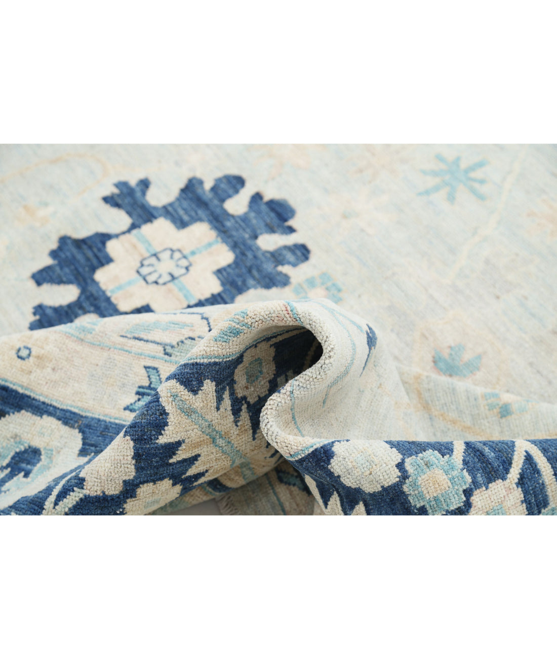 Hand Knotted Oushak Wool Rug - 8'9'' x 12'6'' 8'9'' x 12'6'' (263 X 375) / Silver / Blue