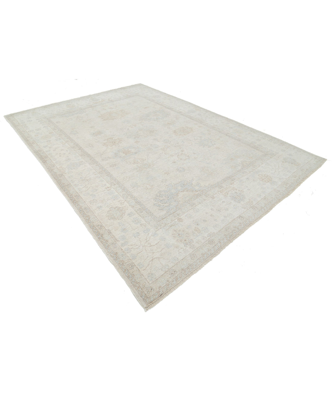 Hand Knotted Oushak Wool Rug - 8'0'' x 11'0'' 8'0'' x 11'0'' (240 X 330) / Silver / Ivory