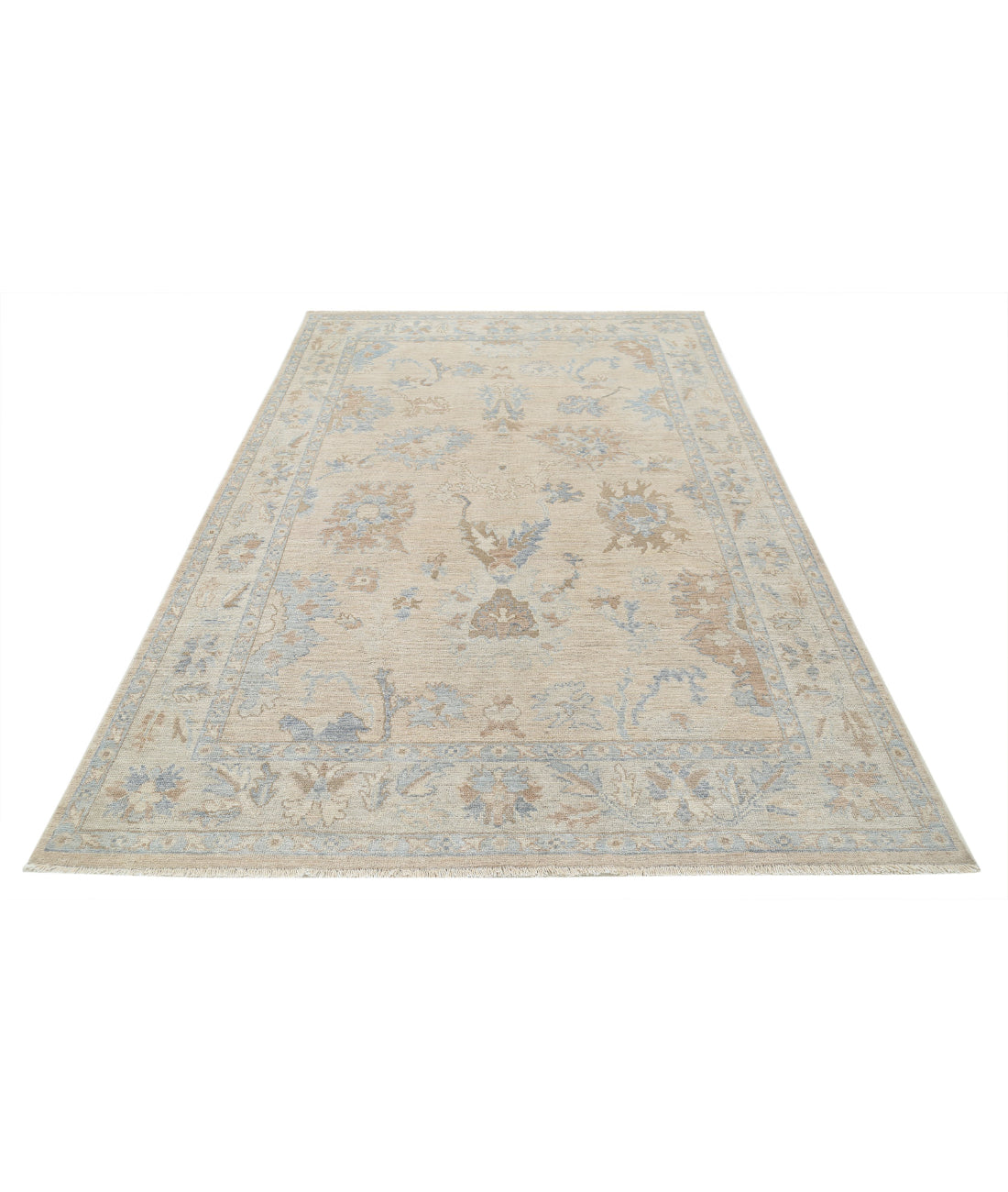 Hand Knotted Oushak Wool Rug - 5'9'' x 8'9'' 5'9'' x 8'9'' (173 X 263) / Taupe / Beige