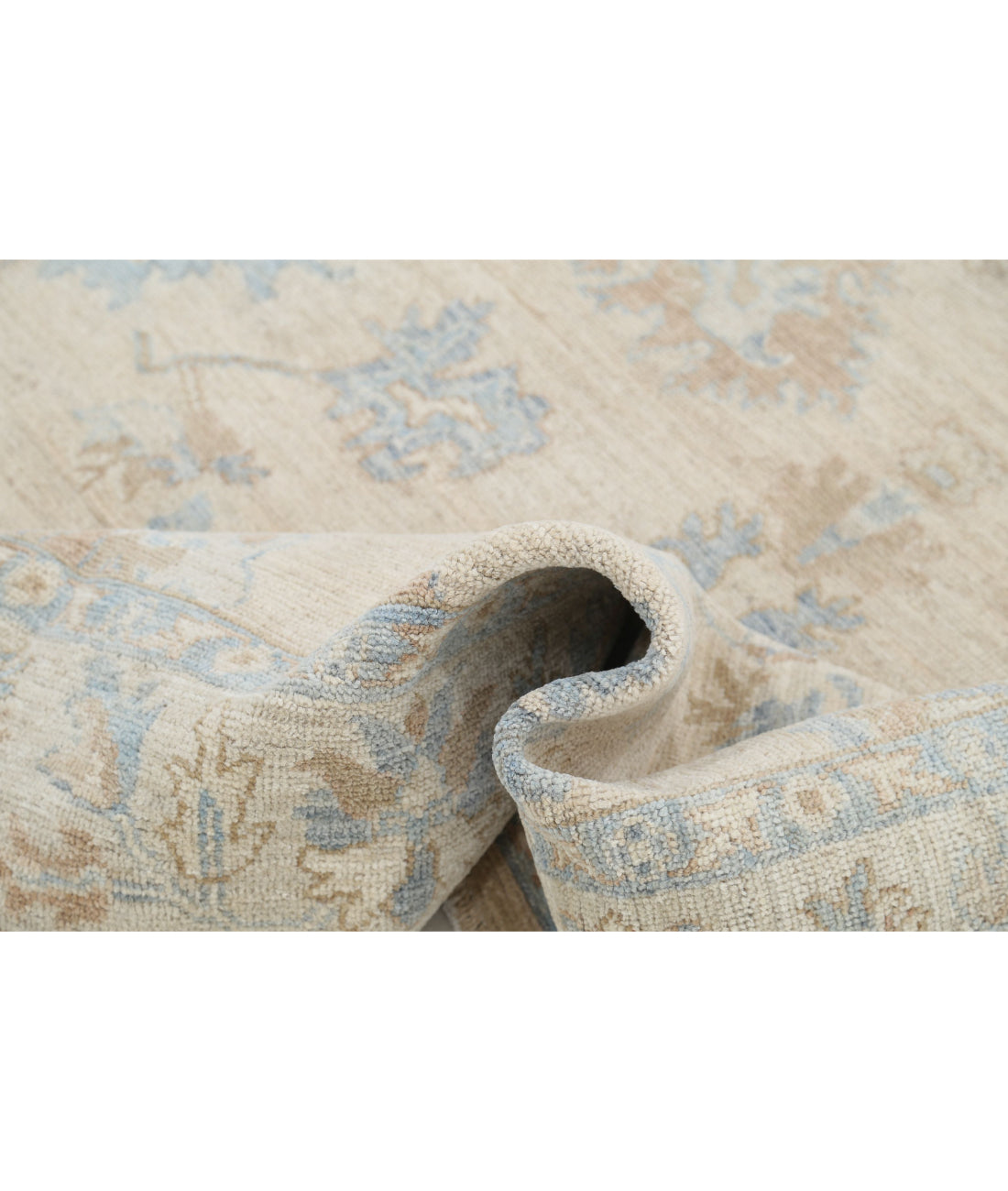 Hand Knotted Oushak Wool Rug - 5'9'' x 8'9'' 5'9'' x 8'9'' (173 X 263) / Taupe / Beige