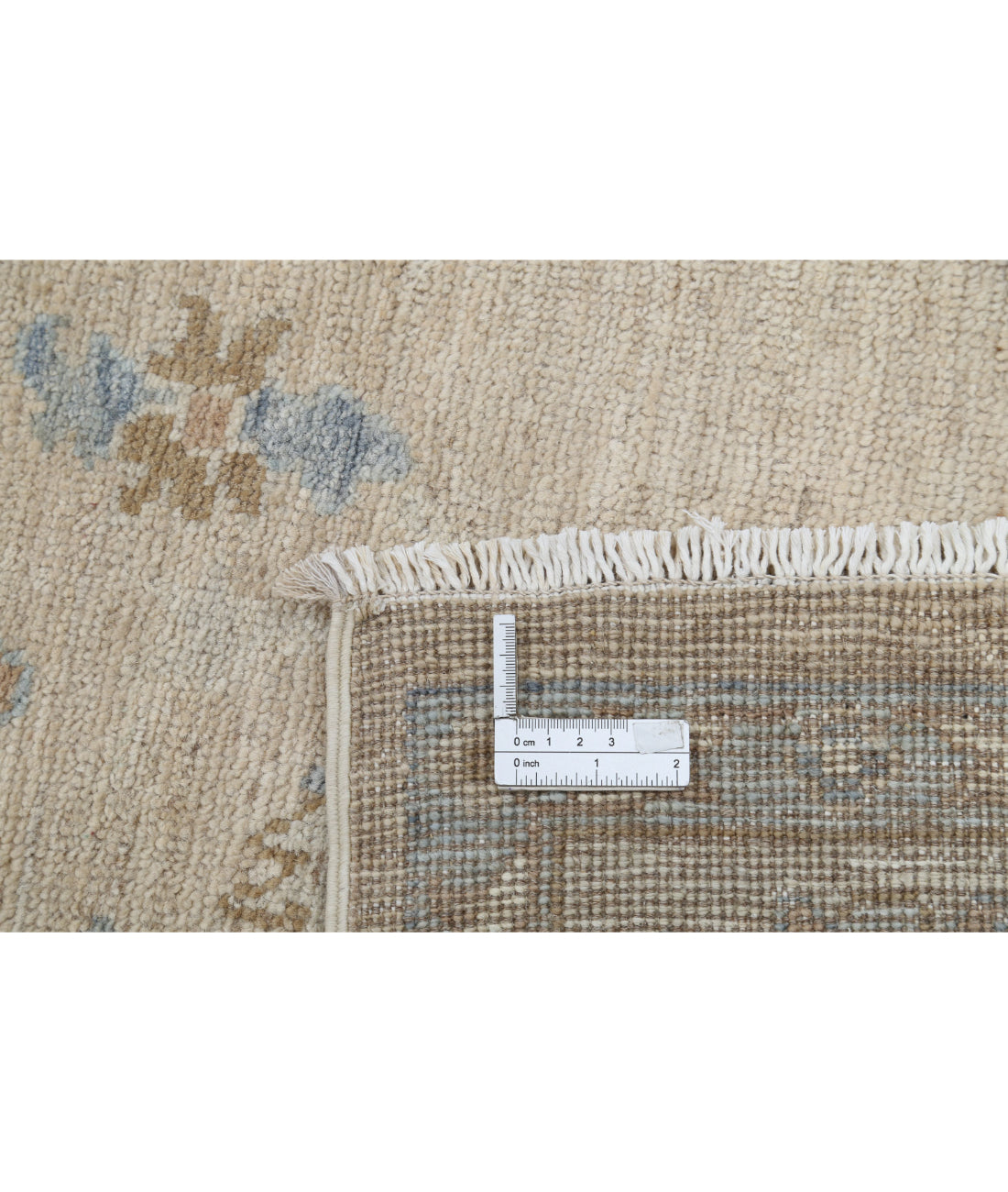 Hand Knotted Oushak Wool Rug - 5'9'' x 8'9'' 5'9'' x 8'9'' (173 X 263) / Taupe / Beige