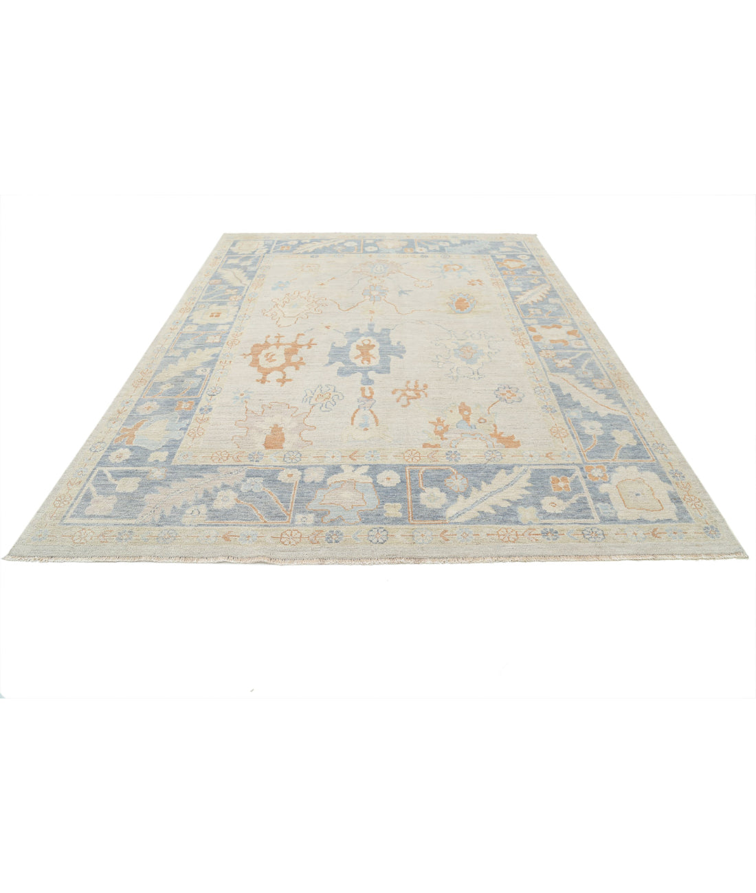 Hand Knotted Oushak Wool Rug - 7'10'' x 10'0'' 7'10'' x 10'0'' (235 X 300) / Ivory / Grey