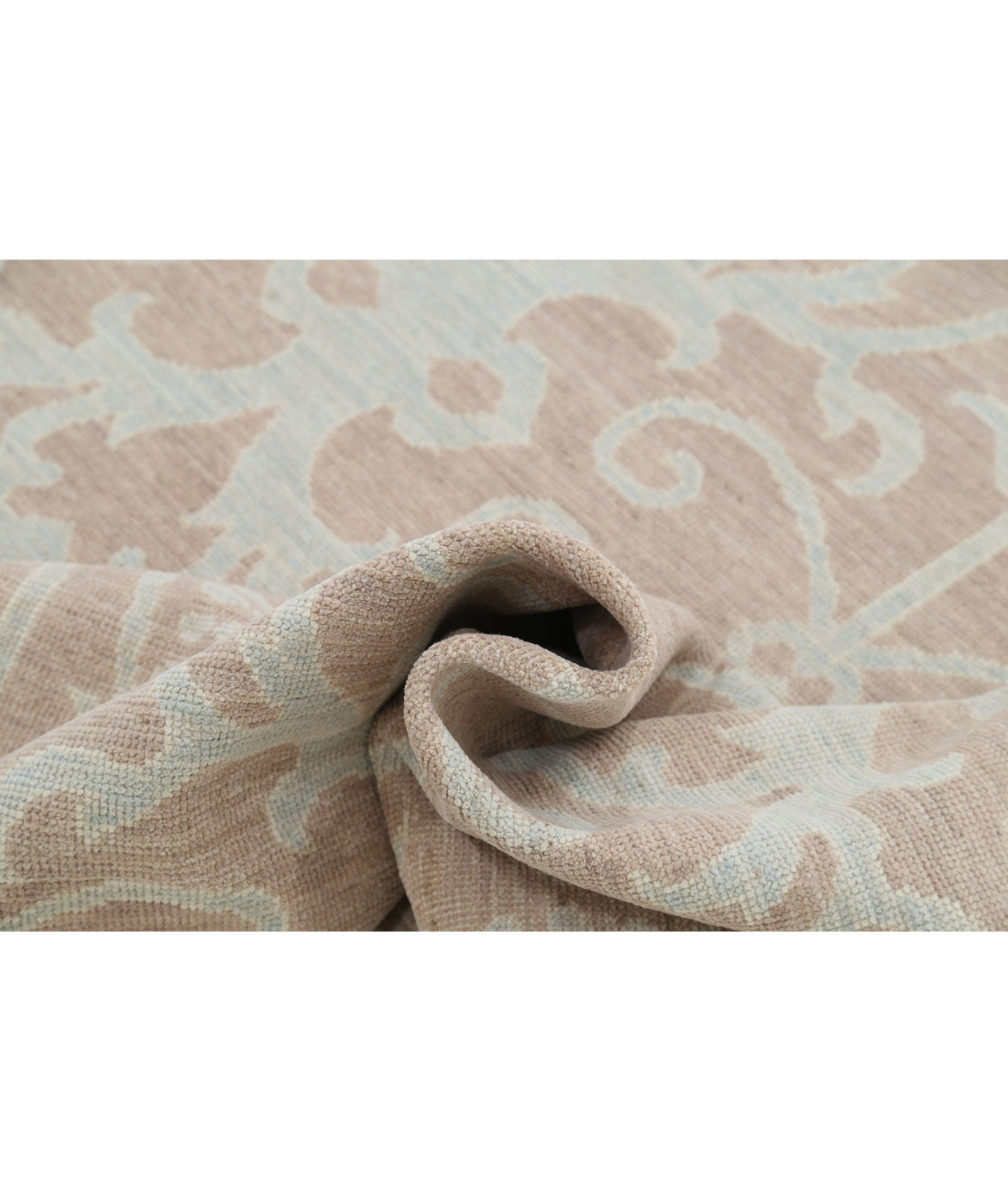 Hand Knotted Oushak Wool Rug - 8'1'' x 9'9'' 8'1'' x 9'9'' (243 X 293) / Taupe / Blue