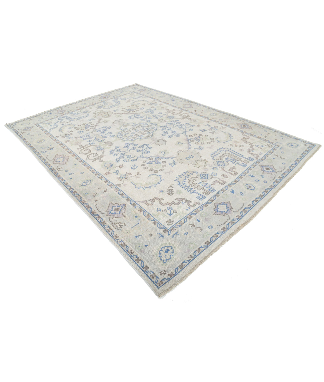 Hand Knotted Vintage Turkish Oushak Wool Rug - 8'1'' x 11'3'' 8'1'' x 11'3'' (243 X 338) / Ivory / Grey