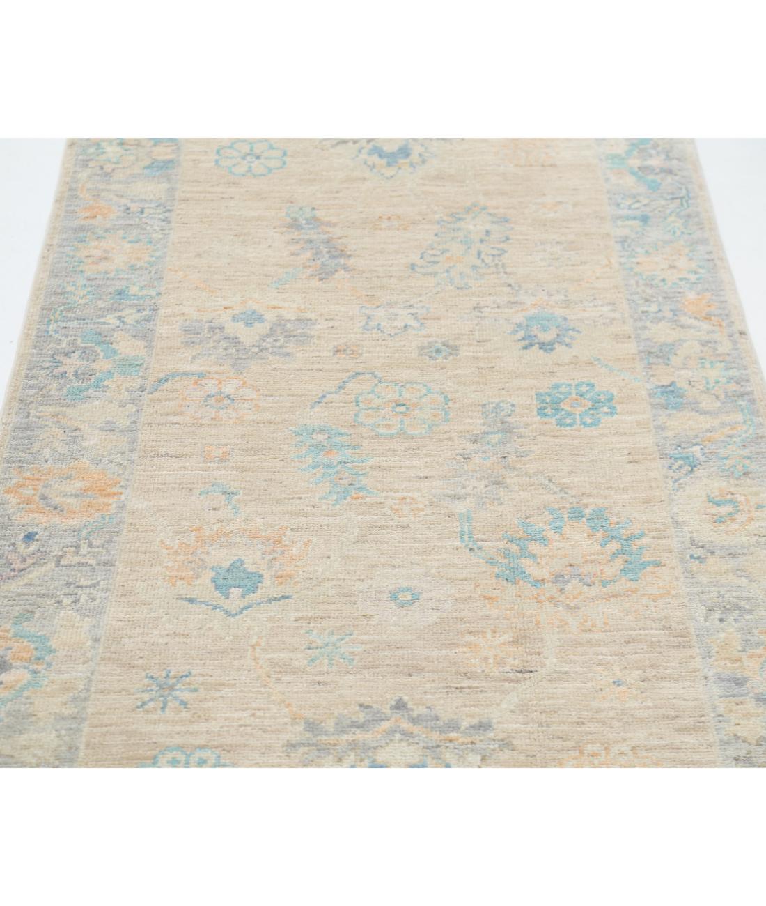 Hand Knotted Oushak Wool Rug - 3'0'' x 9'7'' 3' 0" X 9' 7" (91 X 292) / Taupe / Grey