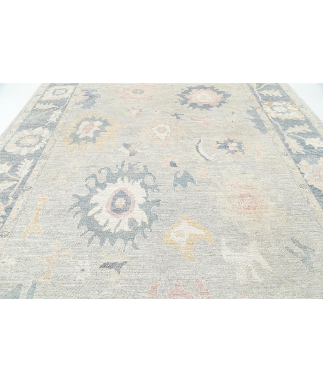 Hand Knotted Oushak Wool Rug - 10'0'' x 13'7'' 10' 0" X 13' 7" (305 X 414) / Silver / Grey