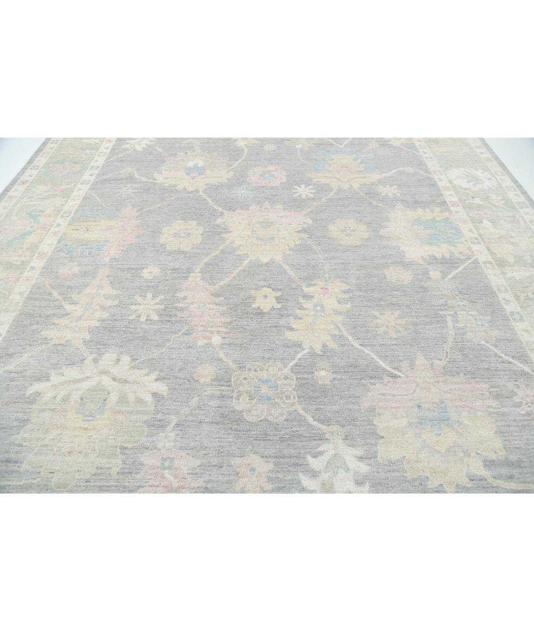 Hand Knotted Oushak Wool Rug - 10'6'' x 13'8'' 10' 6" X 13' 8" (320 X 417) / Grey / Green