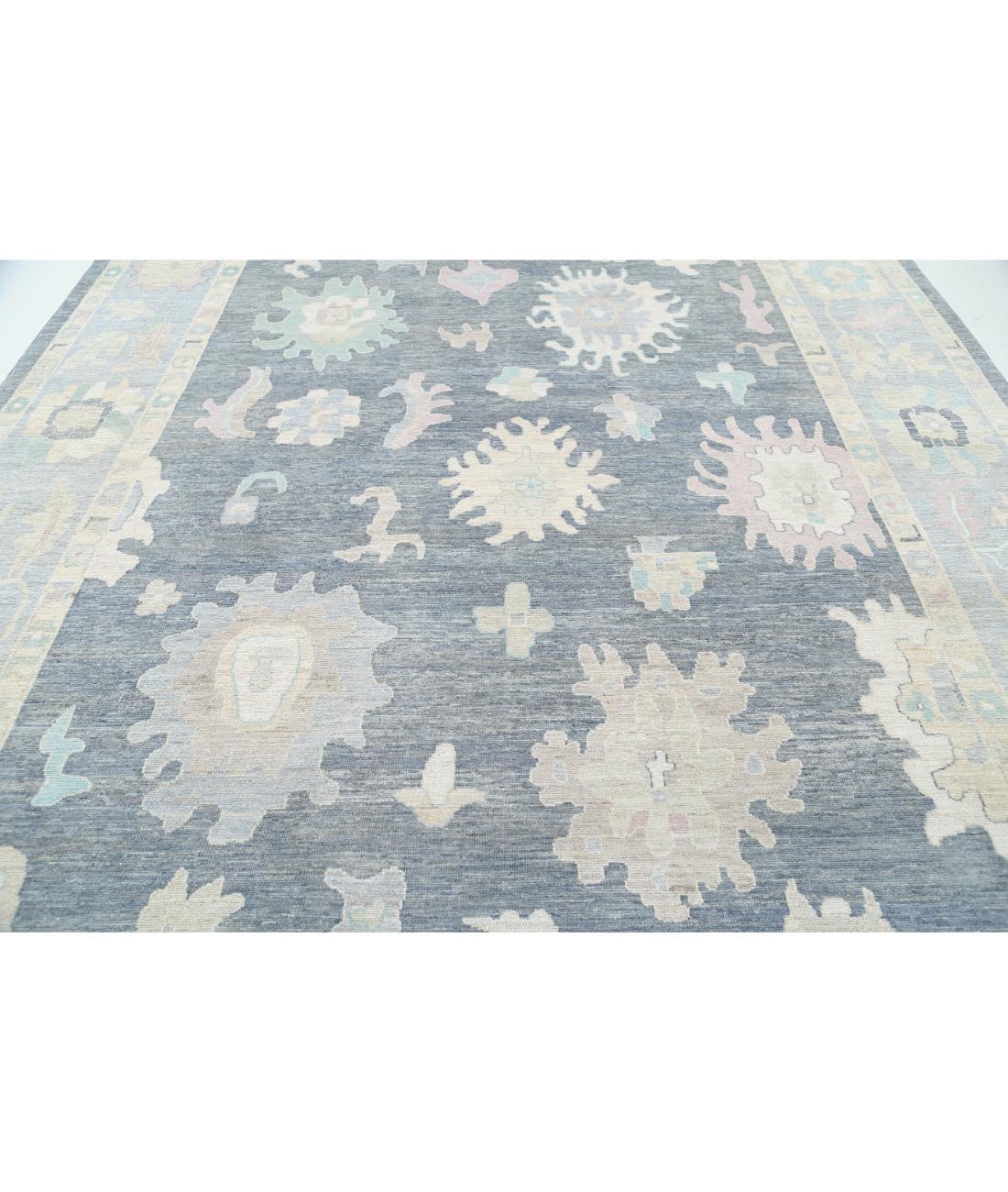 Hand Knotted Oushak Wool Rug - 10'2'' x 13'10'' 10' 2" X 13' 10" (310 X 422) / Grey / Silver